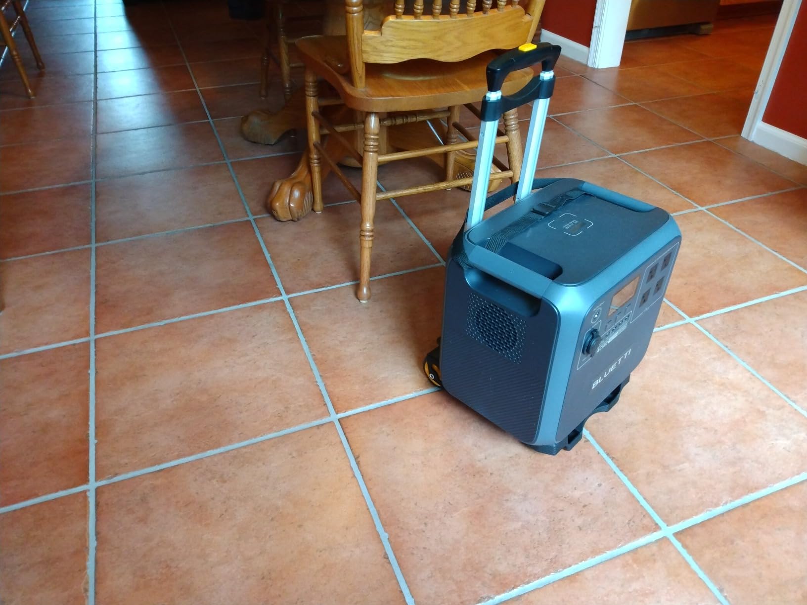 Mount-It! Folding Luggage Cart with Wheels, 77 lbs customer photo 1