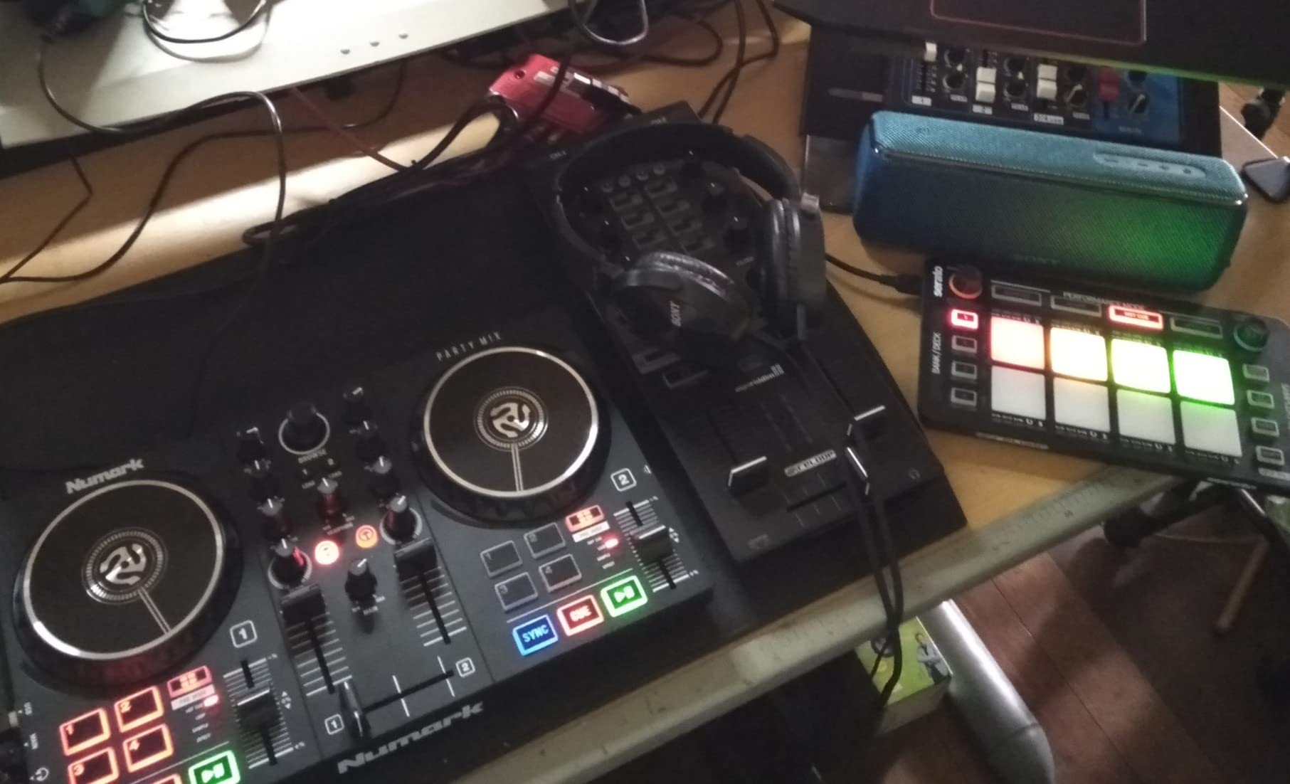 Numark Party Mix II DJ Controller with Built-in Lights | 2-Decks, 2 Filter FX Knobs, DJ Mixer, Touch-Capacitive Wheels, Integrated Audio Interface, and Serato DJ Lite customer photo 2