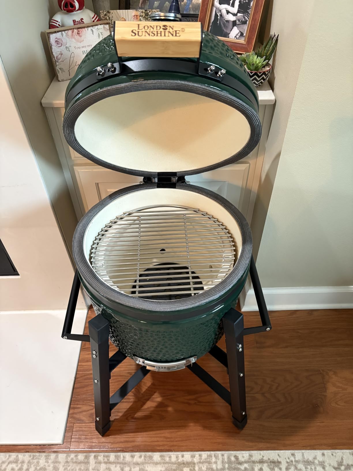 London Sunshine Ceramic Kamado Charcoal BBQ Grill and Smoker, Stainless Steel Grates -15