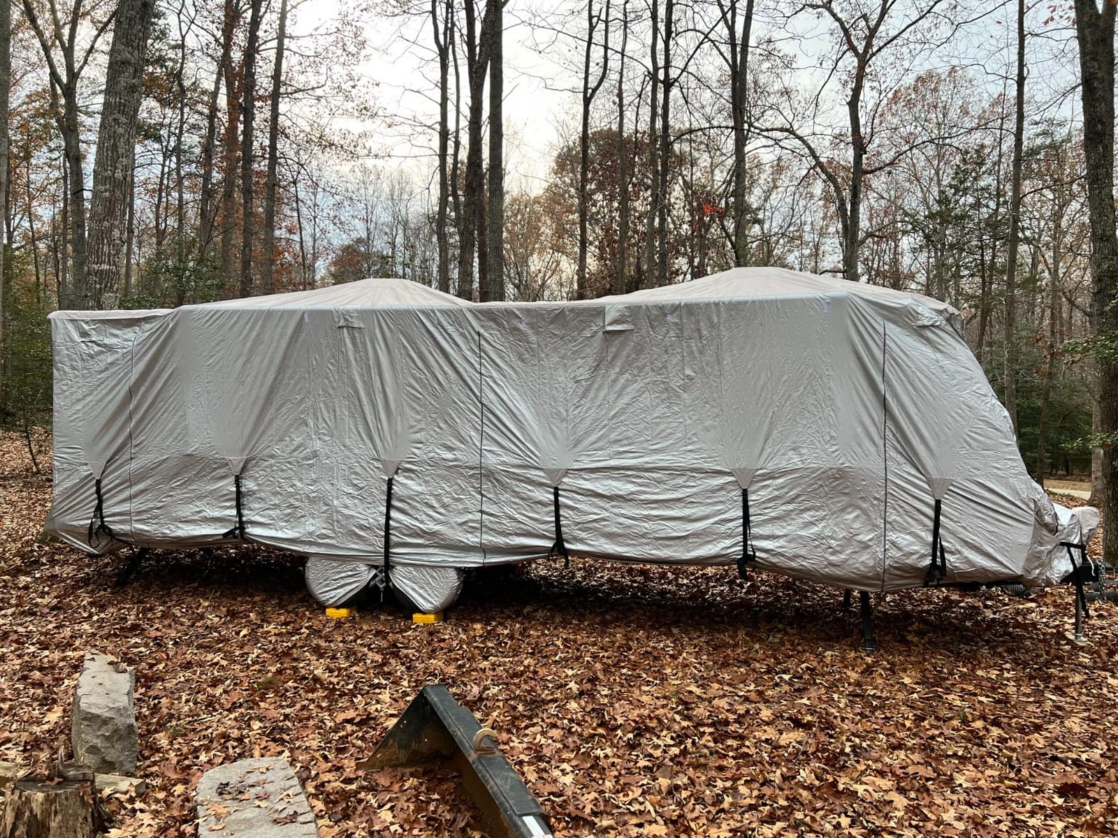 FRUNO Oxford Fabric Travel Trailer Cover RV Cover 22'-24' Waterproof Rip-Resistant Anti-UV Camper Cover for Winter Snow with Jack Cover 4 Tire Covers and Gutter Covers customer photo 2