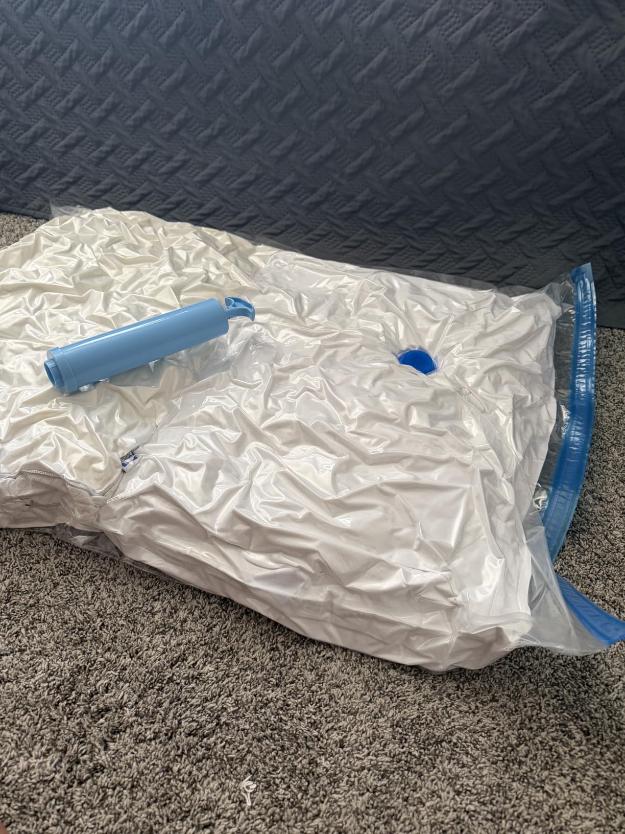Vacuum Storage Bags with Hand Pump, Vacuum Seal Space Saver Bags,25 Combo customer photo 2