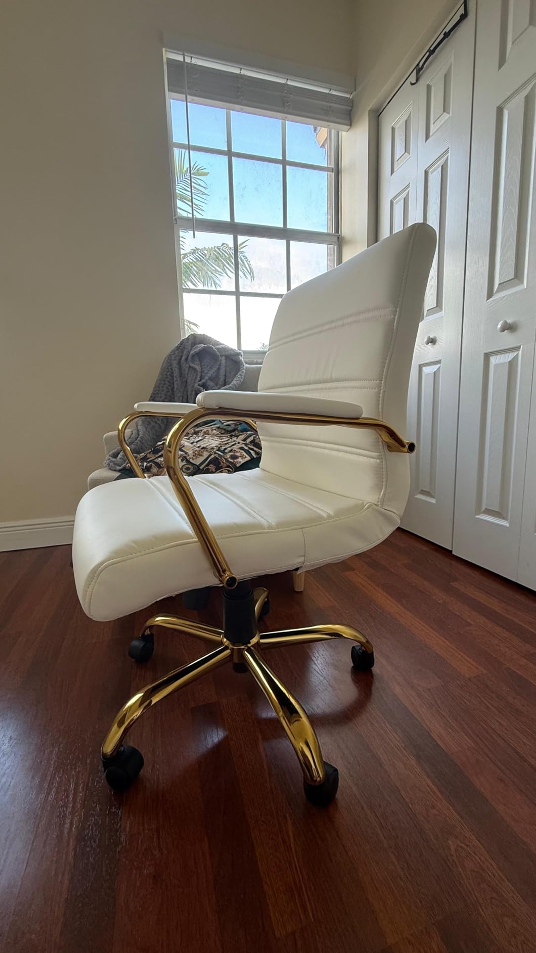 Flash Furniture Mid-Back LeatherSoft Executive Office Chair, Brown/Black customer photo 1