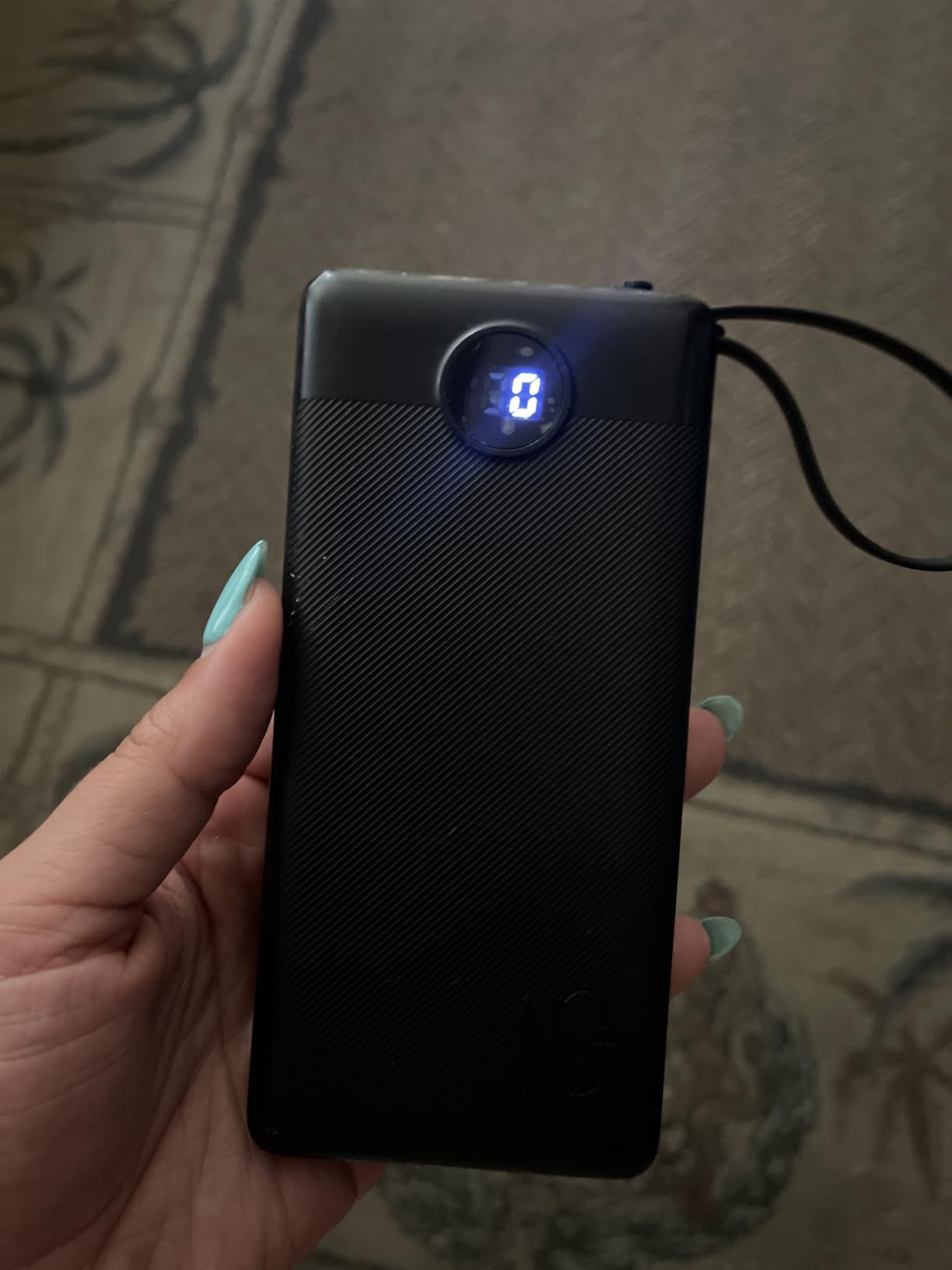 VEEKTOMX 10000mAh Portable Charger with 4 Built-in Cables customer photo 1
