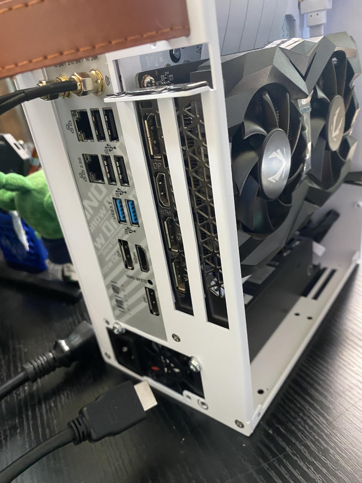 SGPC K39 5L Mini ITX Case,Portable SFF Gaming Chassis,White Standard Edition customer photo 1