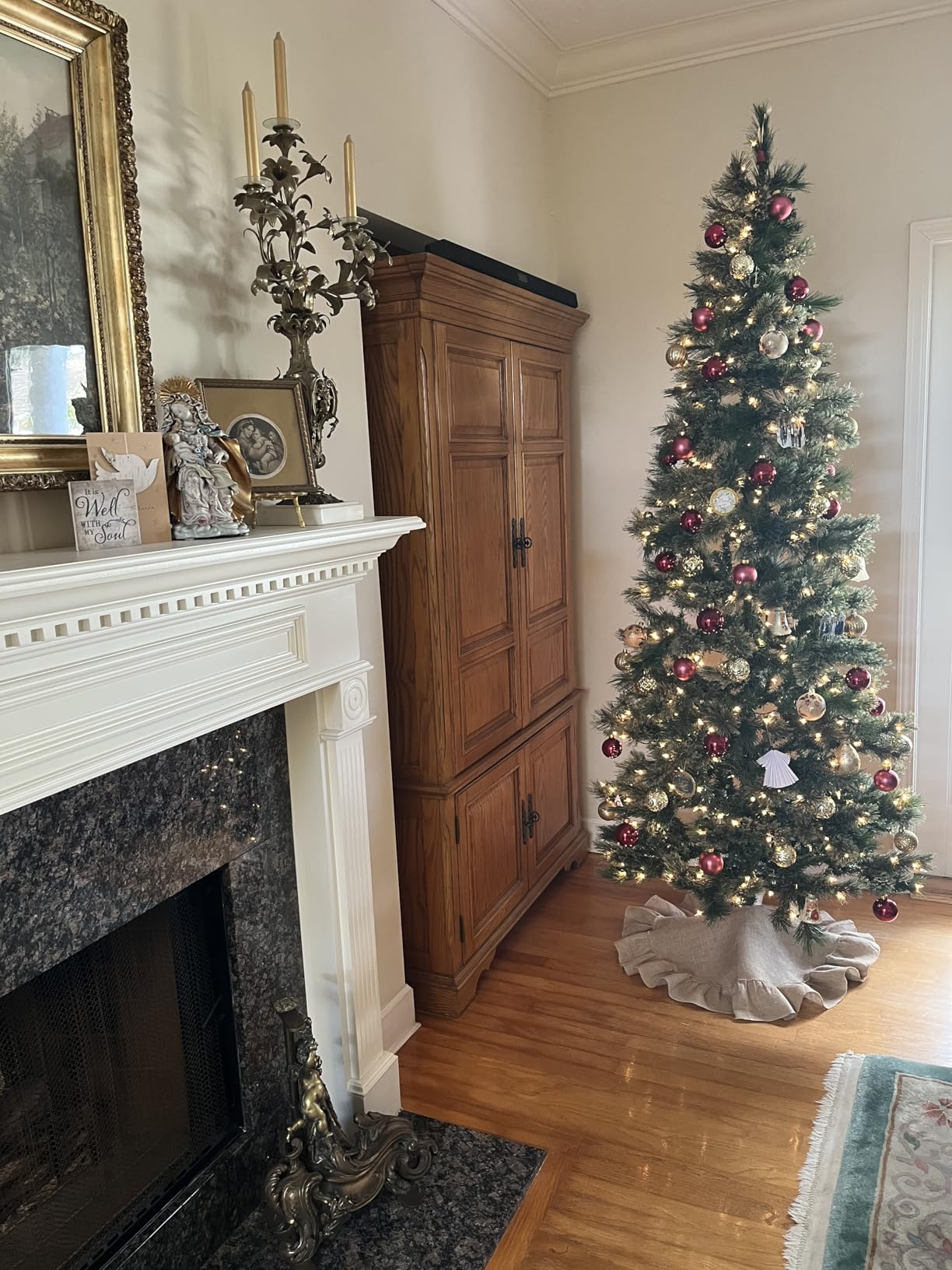 Tatuo 31 Inch Christmas Tree Skirt Decor, Ruffled Burlap Tree Skirt, Linen customer photo 1