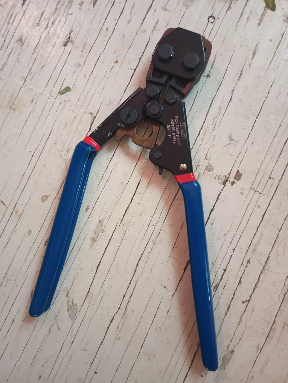 PEX Pipe Clamp Cinch Tool Crimping Tool Crimper for Stainless Steel Clamps from 3/8-inch to 1-inch with 1/2-inch 10PCS and 3/4-inch 10PCS SS PEX Clamps,with Pipe Cutter customer photo 2