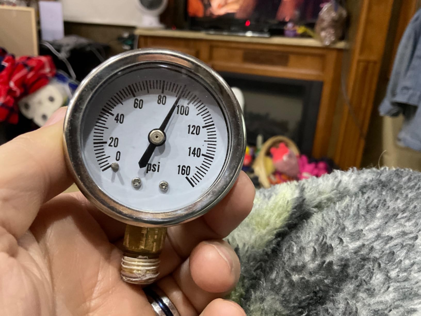 Boltigen RV Water Pressure Regulator with Gauge Lead-Free Brass Knob Adjustable Water Pressure Reducer Valve, for Camper Travel Trailer RV Drinking Water Pressure Adjust, Protecting Plumbing System customer photo 2