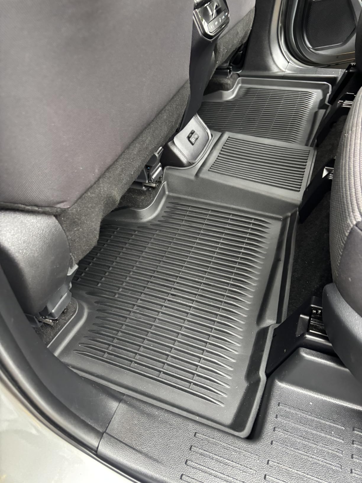 Kiwi Master Floor Mats for 2020-2026 Toyota Highlander customer photo 1