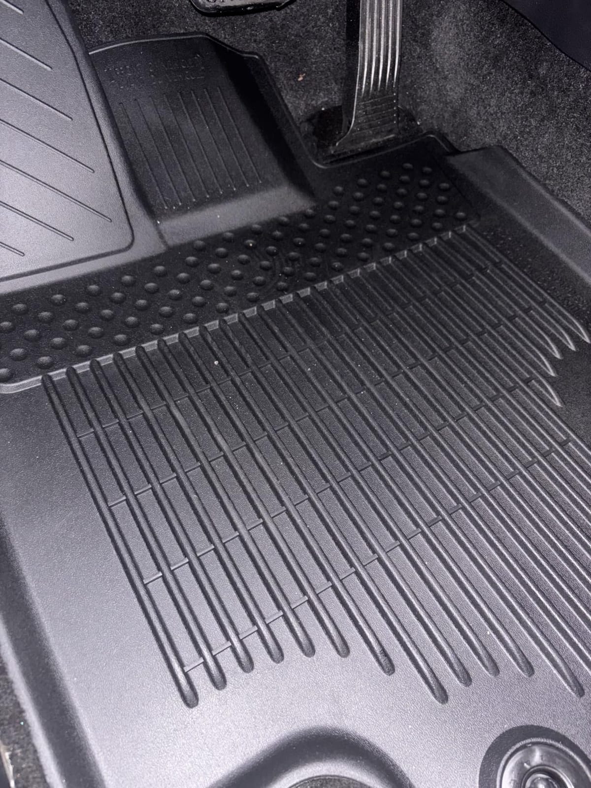 Kiwi Master Floor Mats for 2020-2026 Toyota Highlander customer photo 2
