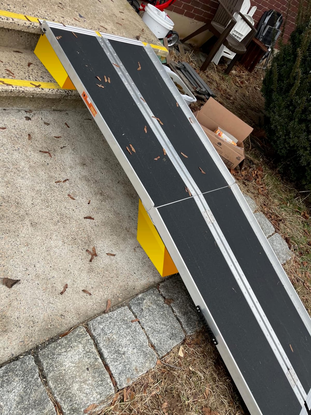 LEMNISCATE Portable Aluminum Wheelchair Ramp 4FT Non-Slip for Home Steps customer photo 1