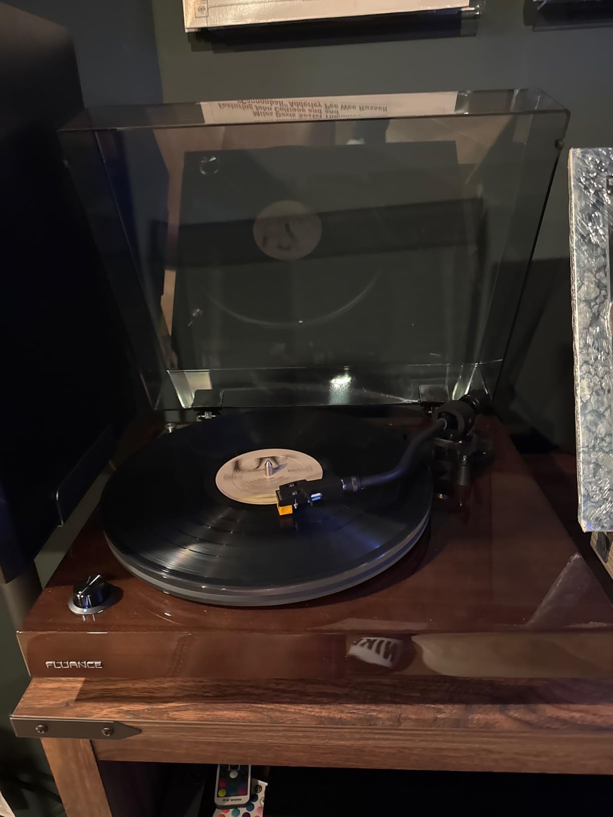 Fluance RT85N Reference High Fidelity Vinyl Turntable Record Player with Nagaoka MP-110 Cartridge, Acrylic Platter, Speed Control Motor, High Mass MDF Wood Plinth, Vibration Isolation Feet - Walnut customer photo 1