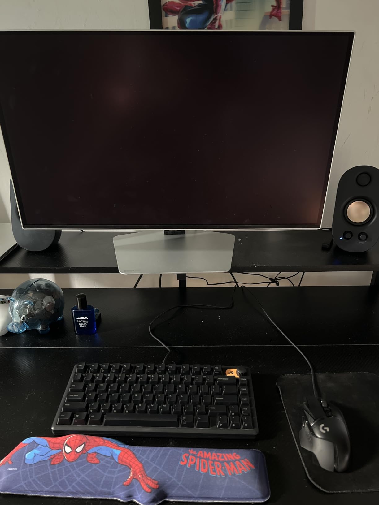 Glorious GMMK 2 Compact 65% Barebones (Frame Only) - Mechanical Gaming Keyboard Frame, Compact TKL Size (65%), Aluminium, Customisable, Per Key RGB, American QWERTY Layout - White customer photo 2