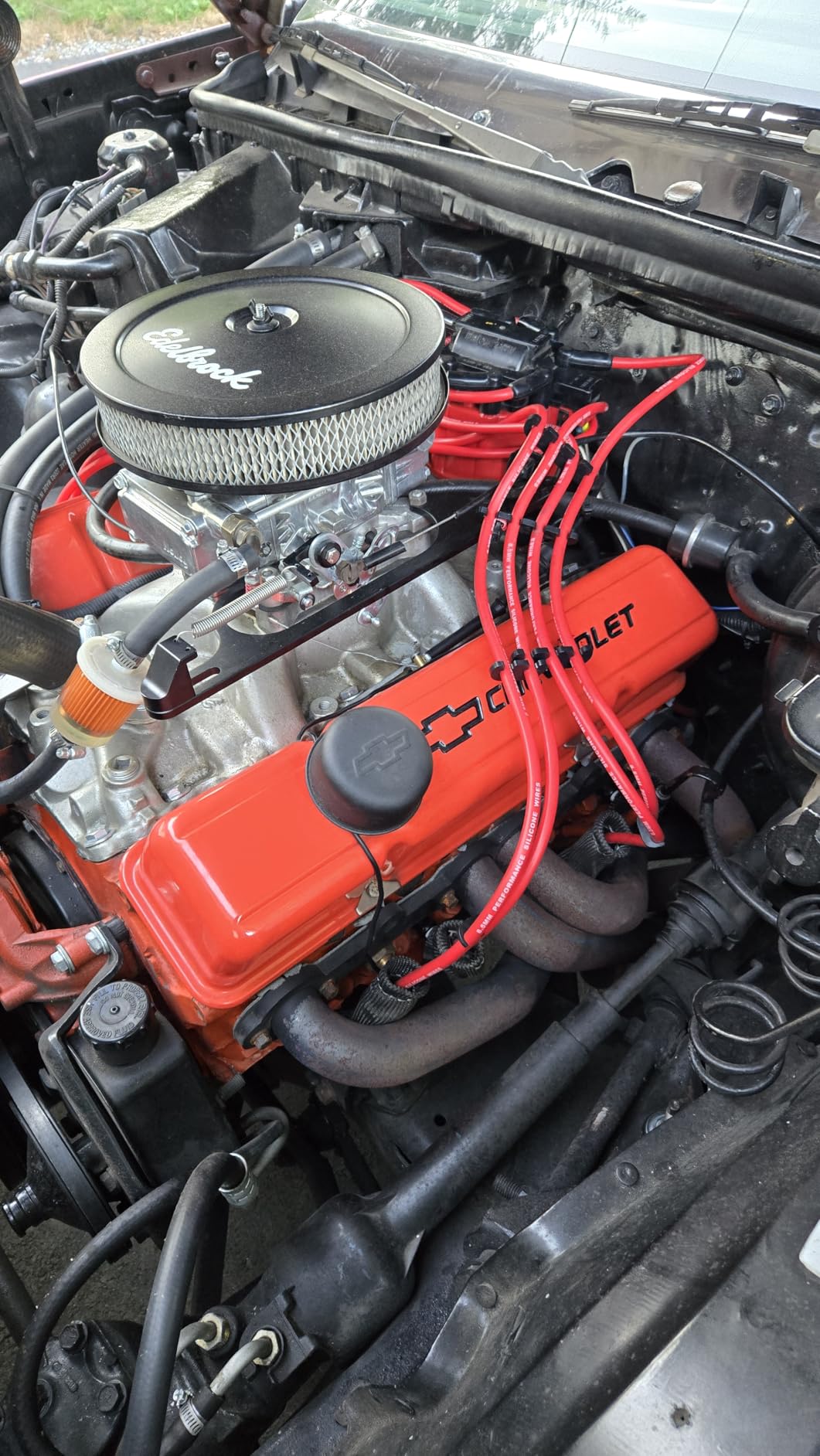 Universal Spark Plug Wire Set - 8.5mm Red High Performance - Compatible with Chevy GM SBC BBC Engines Small Block 305 307 327 350 Big Block 427 454 502 and More with HEI Distributor customer photo 2