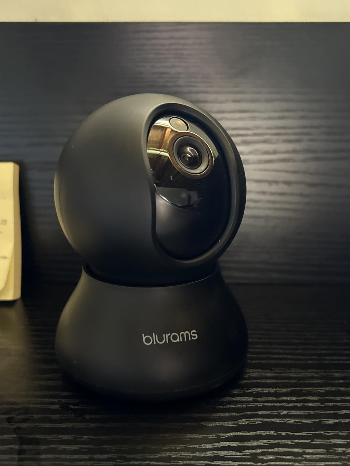 blurams Indoor Camera, 2K Pet Camera 360° Cameras for Home Security with Phone App, Motion Tracking, 2-Way Audio, IR Night Vision, Siren, Compatible with Alexa & Google Assistant customer photo 2
