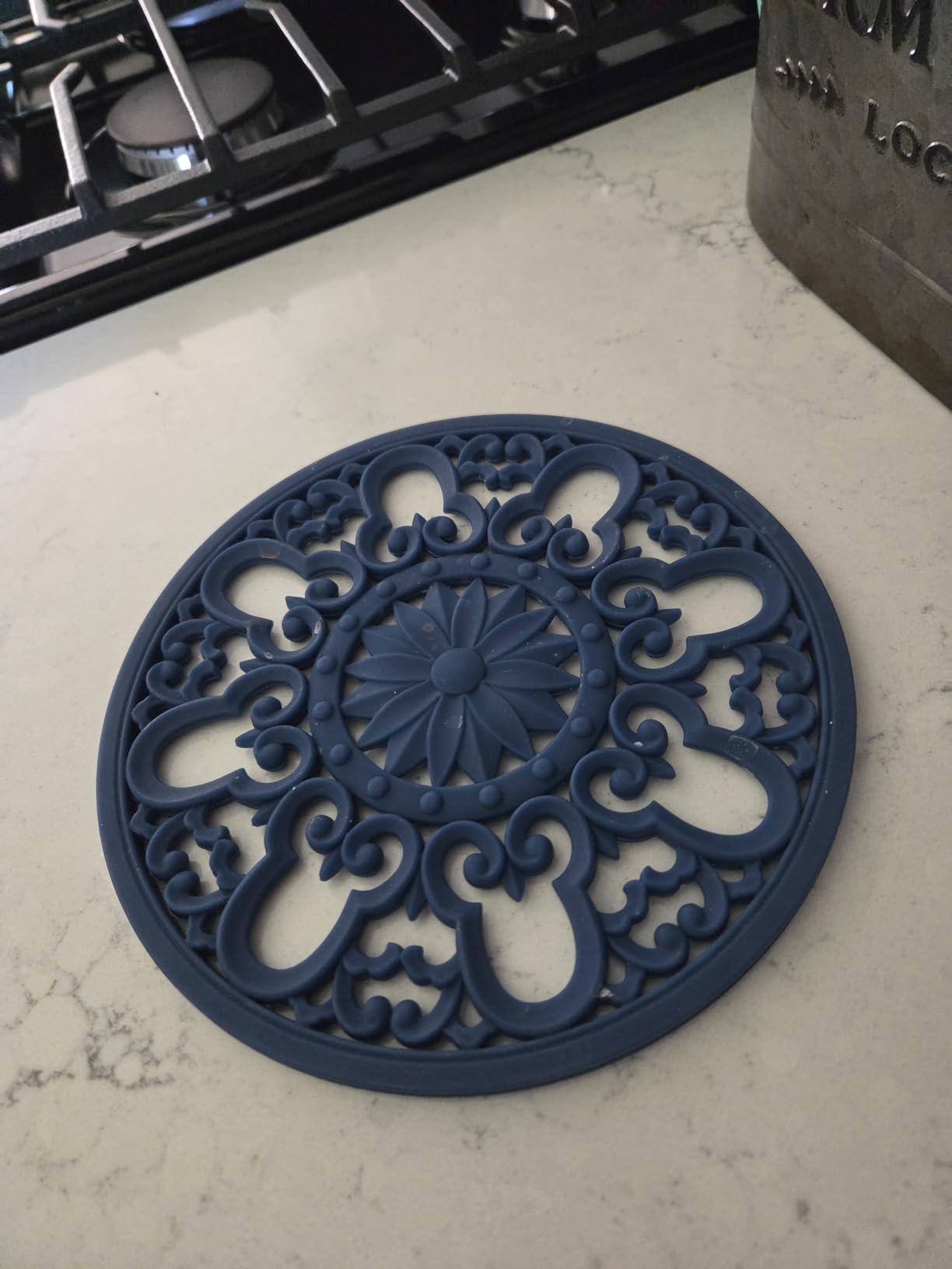 Extra Thick Silicone Trivet Mat for Hot Dishes, Hot Pots and Pans, Pot Holder, Hot Pad to Protect Your Table and Countertop, Kitchen Decor and Accessories,Teal, Set of 3 customer photo 1