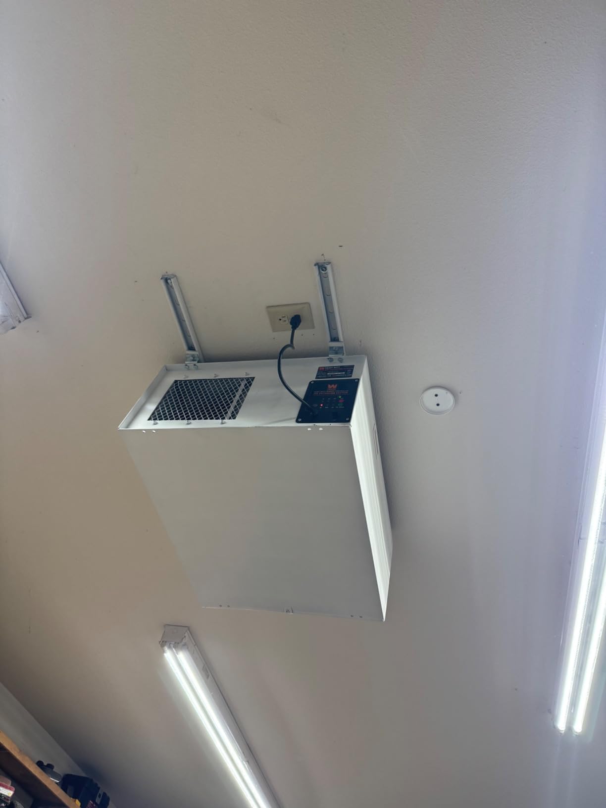 WEN AF1270 4.2-Amp 3-Speed Remote-Controlled Industrial-Strength Air Filtration System (750/950/1270 CFM), Black customer photo 1