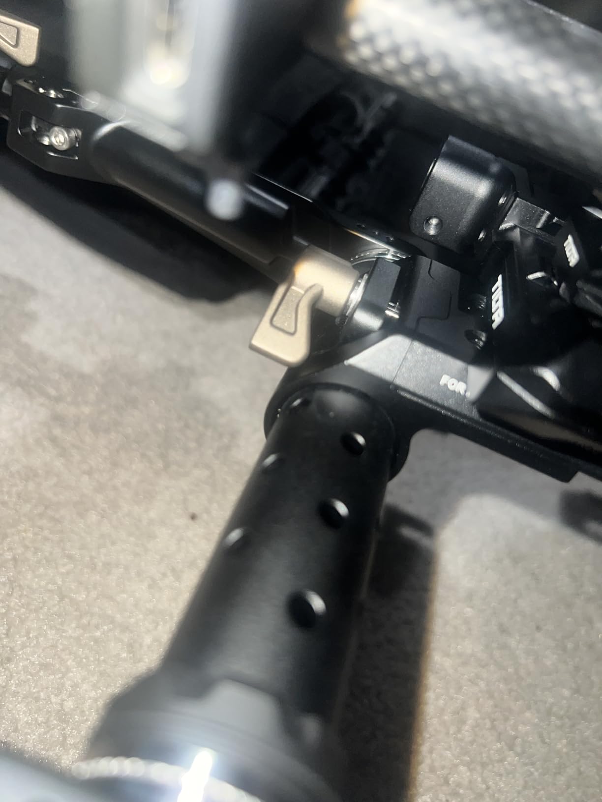 Tilta Lightweight Shoulder Rig | Foldable | Aviation Grade Aluminum Alloy | Dual Quick Release | 15mm Rod Mount/NATO Rail Adapter | Compatible with Manfrotto/Arca | TA-LSR-B customer photo 2