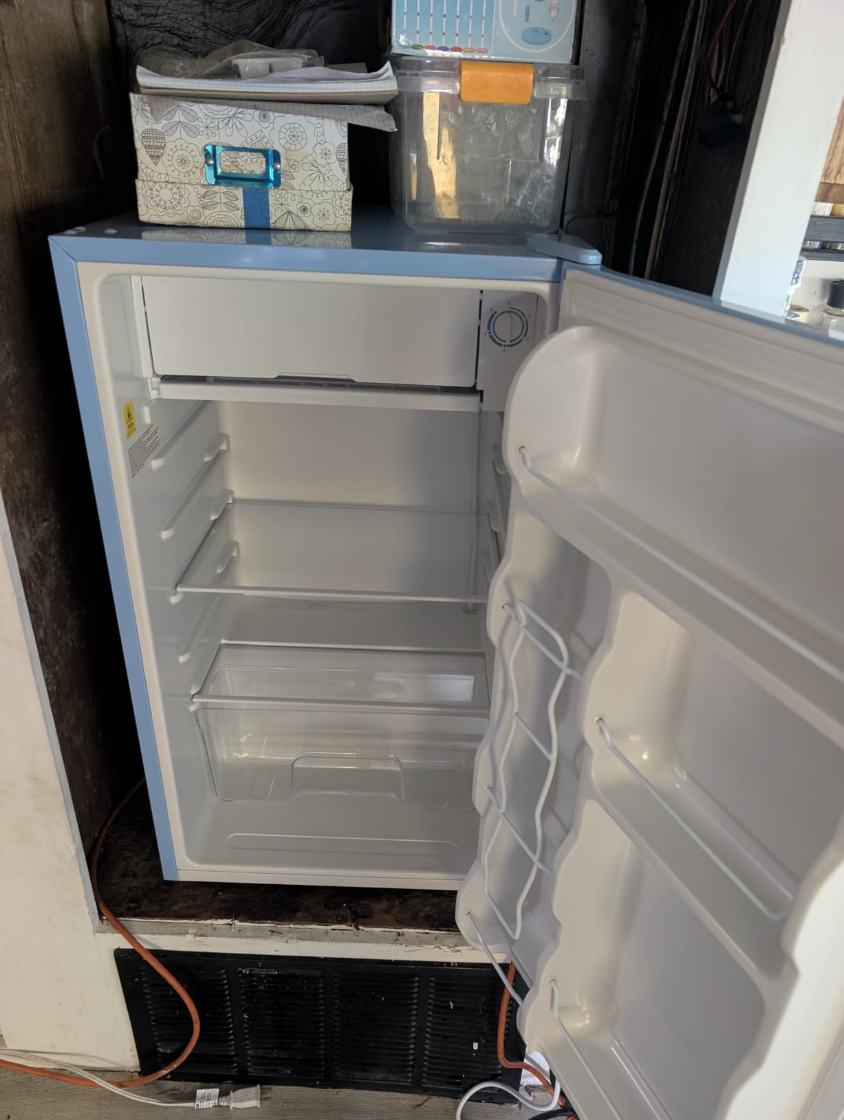 Upstreman 3.2 Cu.Ft Mini Fridge with Freezer, Stainless Steel-SR321 customer photo 1