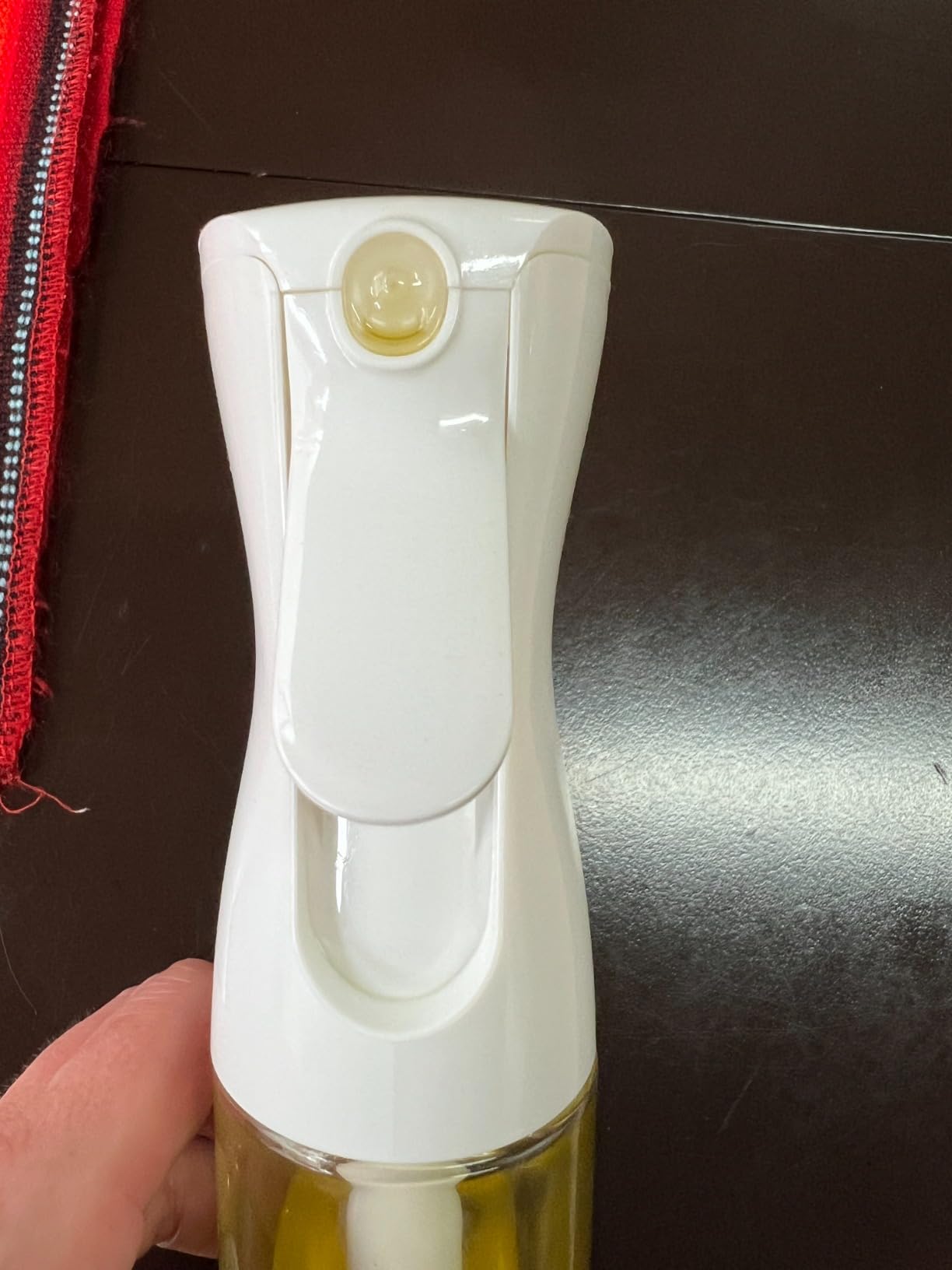 FLAIROSOL OLIVIA. The Original Advanced Oil Sprayer for Cooking, Salads, BBQs and More, Continuous Spray with Portion Control, Trusted by Chefs. Patented Technology. (Glass Bottle) (Golden Leaves) customer photo 2