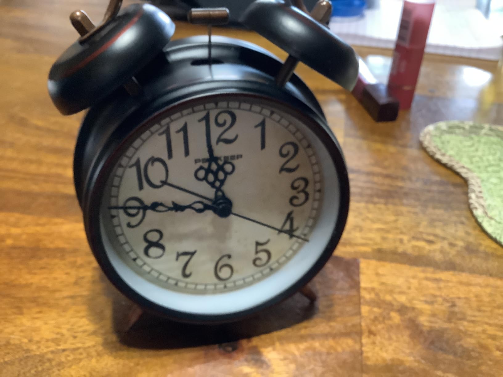 Peakeep Loud Alarm Clock for Heavy Sleepers Adults, Metal 4 Inches customer photo 1