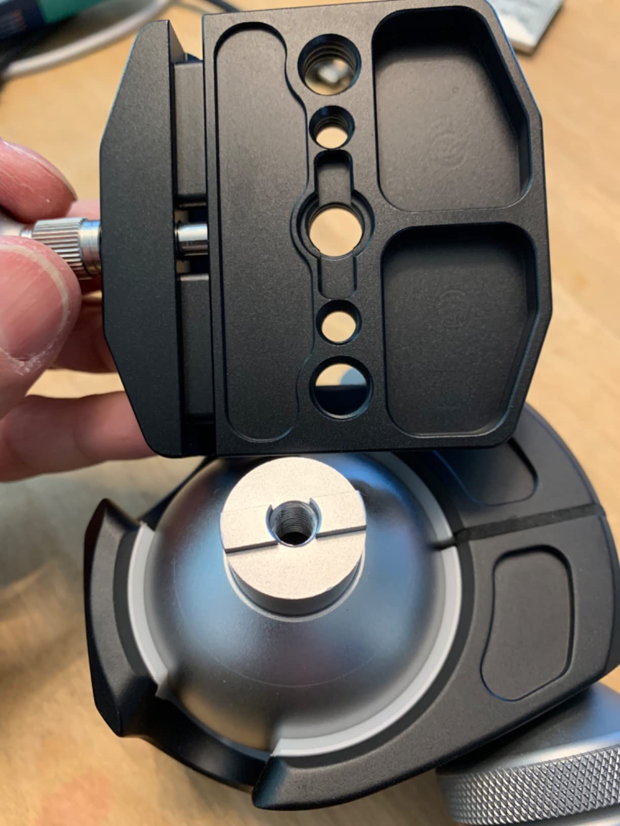 Low Profile Ball Head 55mm Tripod Ball Head Panoramic Tripod Head, CNC All Metal Tripod Camera Head for Tripods, WEYLLAN CH55 with Mlok Rail Arca Swiss Quick Release Plate, Max Load 88lbs/40kg customer photo 2