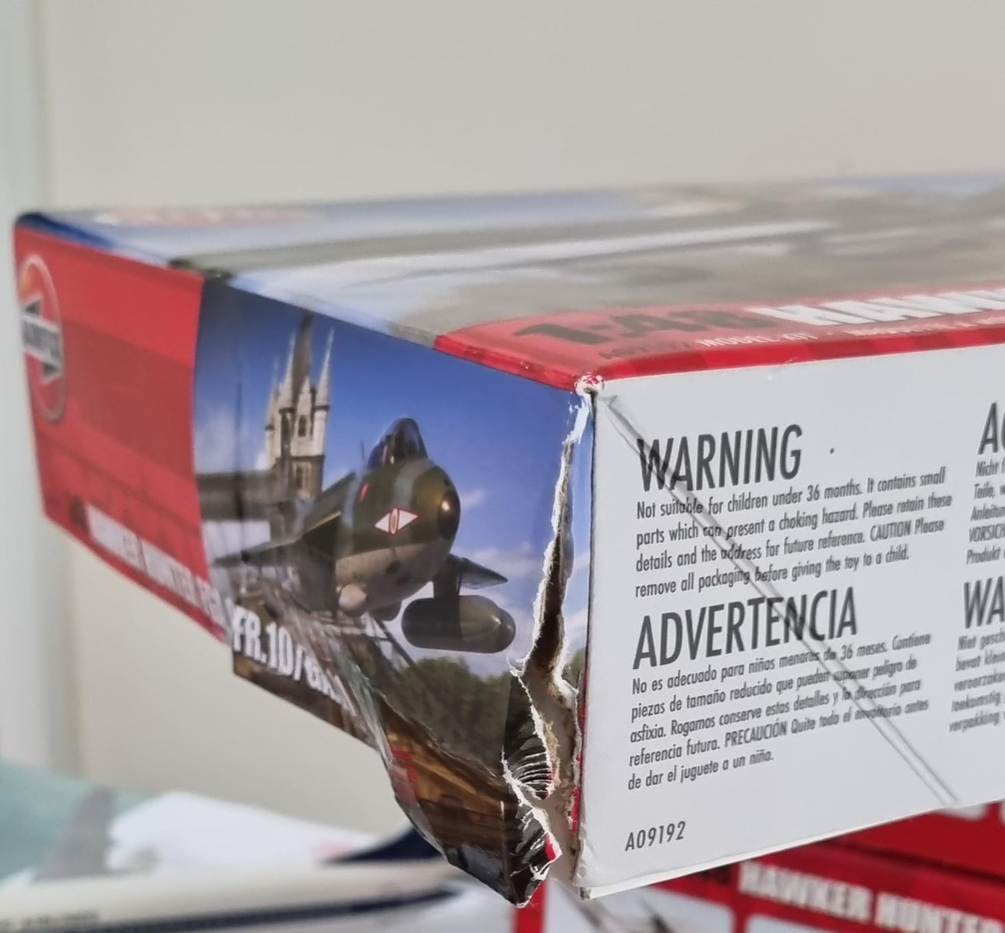 Airfix Model Airplane Kit Gift Set - A09192 Hawker Hunter FGA.9/FR.10/GA.11, Plastic Plane Model Kits for Adults & Kids 14+, Skill Level 3, 1:48 Scale WW2 Military Aircraft Models customer photo 1