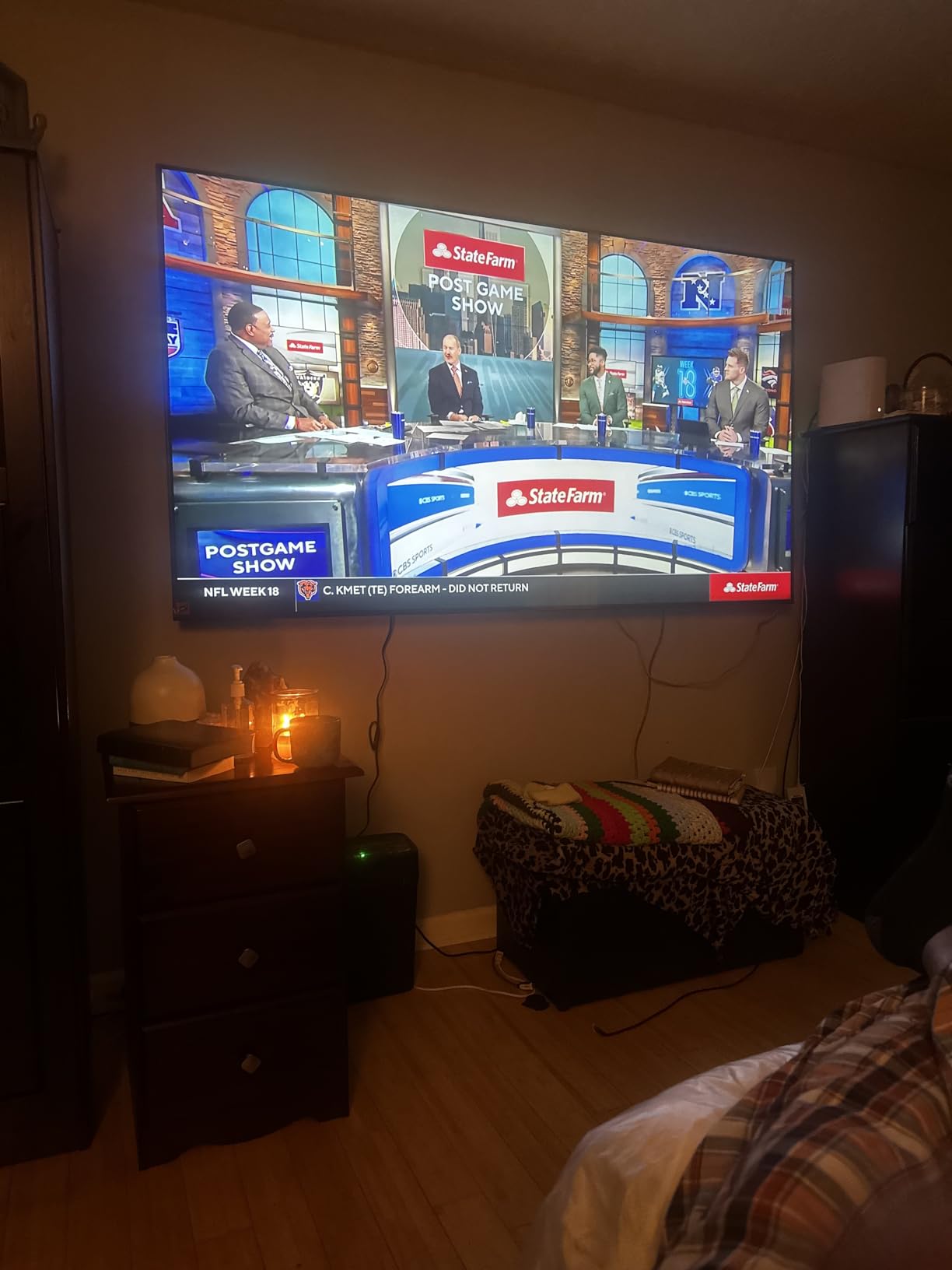 Samsung 85-Inch Class Crystal UHD CU7000 Series PurColor, Object Tracking Sound Lite, Q-Symphony, 4K Upscaling, HDR, Gaming Hub, Smart TV with Alexa Built-in (UN85CU7000, 2023 Model) customer photo 1