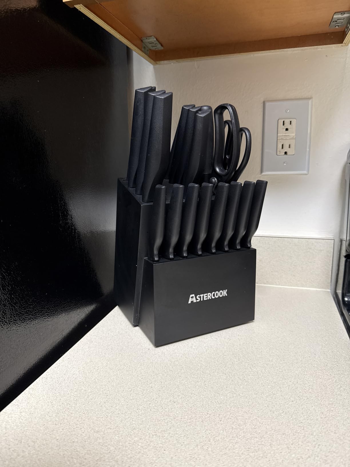 Knife Set, Astercook 21 Pieces Knife Sets for Kitchen with Block, Dishwasher Safe Kitchen Knife Set with Built-in Sharpener, German Stainless Steel Black Knife Block Set, Fathers Day Gift for Men customer photo 1