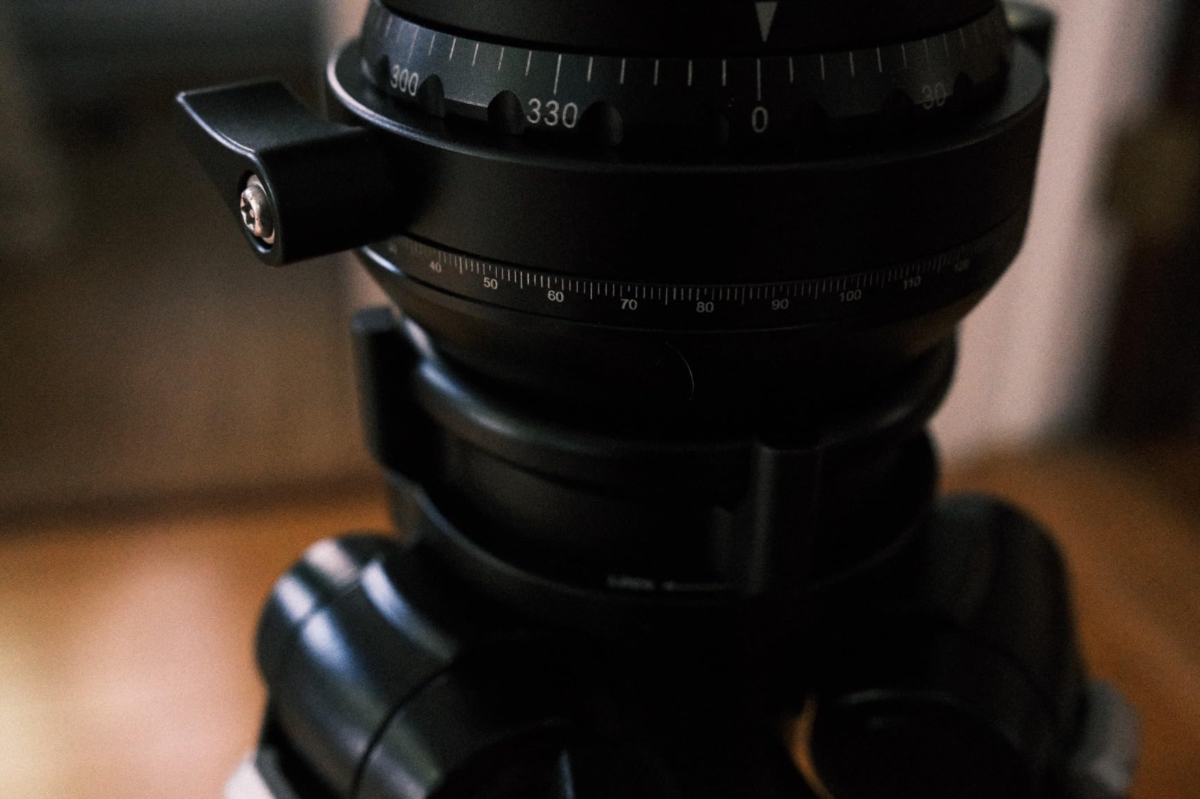 SUNWAYFOTO LB-68R 360 Panoramic Leveling Base Tripod Head 22 lbs (10kg) Load Capacity customer photo 2