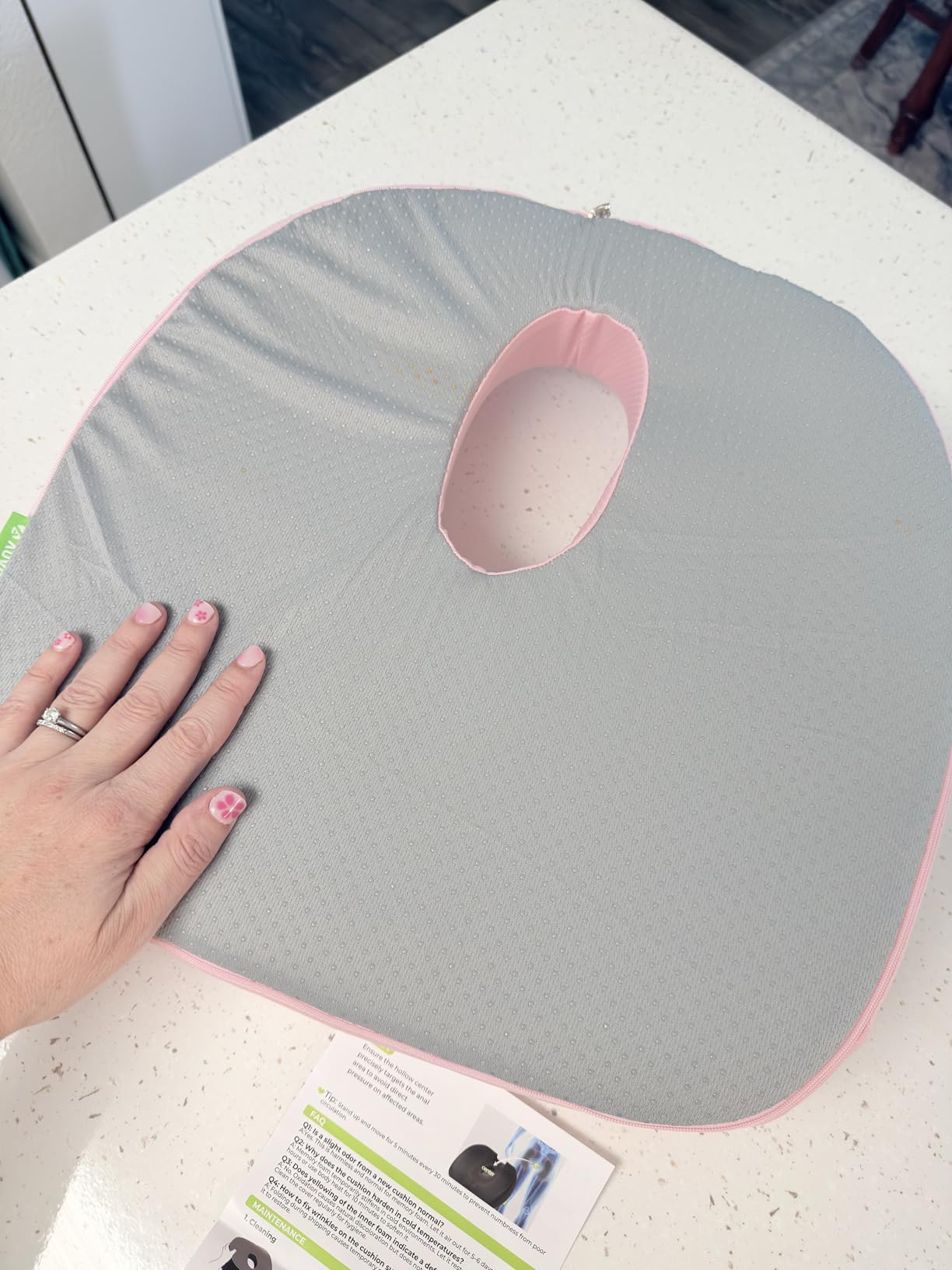 AUVON Innovative Donut Pillow Hemorrhoids Scientific Center Hole and Tailbone Cutout, Orthopedic Pain Relief Donut Seat Cushion for Coccyx, Sciatica, Postpartum Pregnancy, After Surgery Sitting Relief customer photo 1