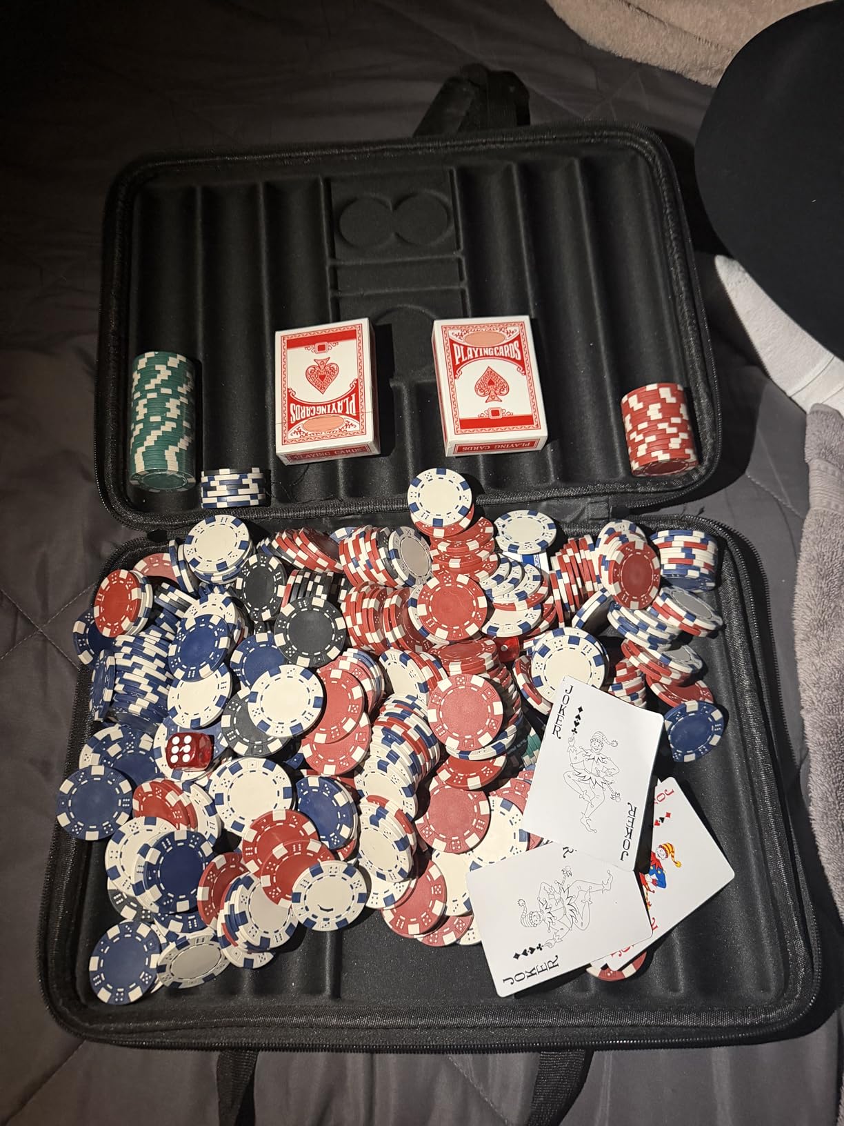 Poker Chips Set, 500 Pcs Poker Chips for Texas Holden, Blackjack Poker Games, 11.5g Clay Poker Set Briefcase customer photo 1