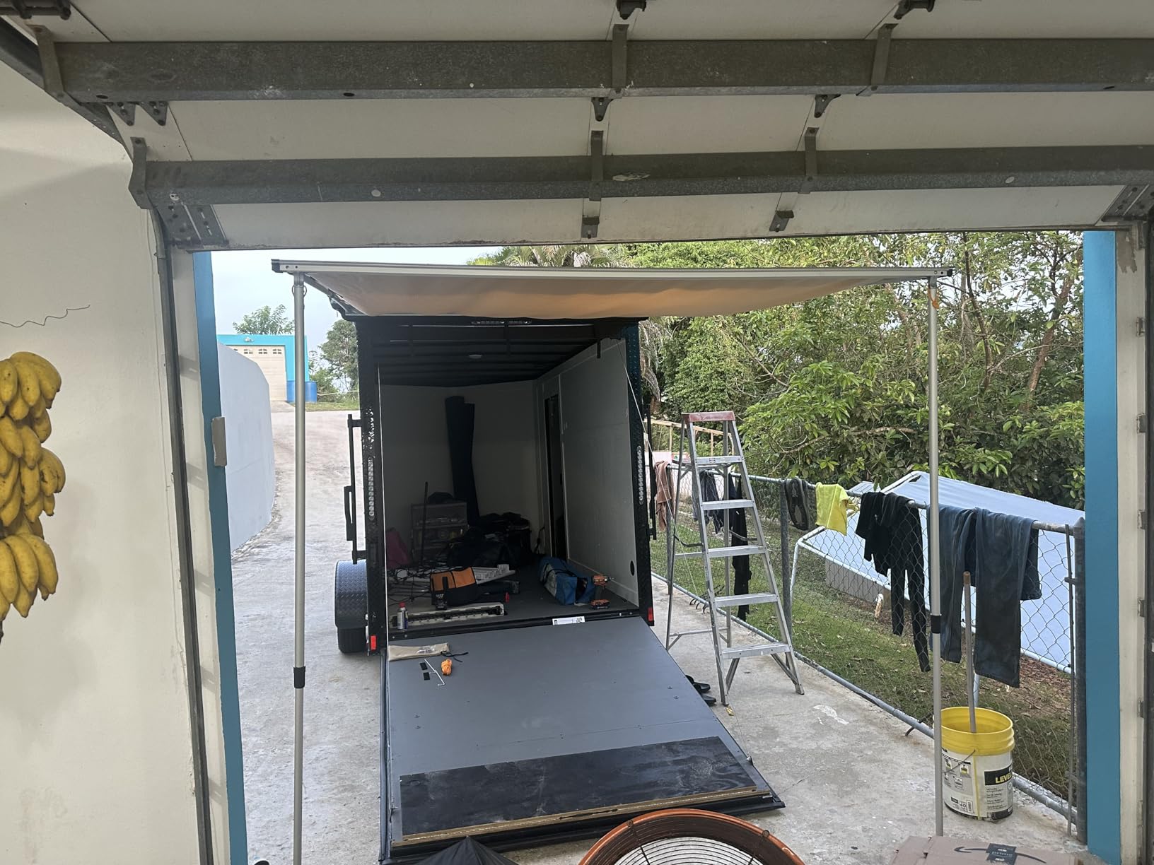 SAMOUT Vehicle Awning, 6.6ft x 8.2ft, Rooftop Pullout Ripstop UPF50+ Side Awning, Reinforced Hinges & Poles for Jeep/SUV/Truck/Van customer photo 1