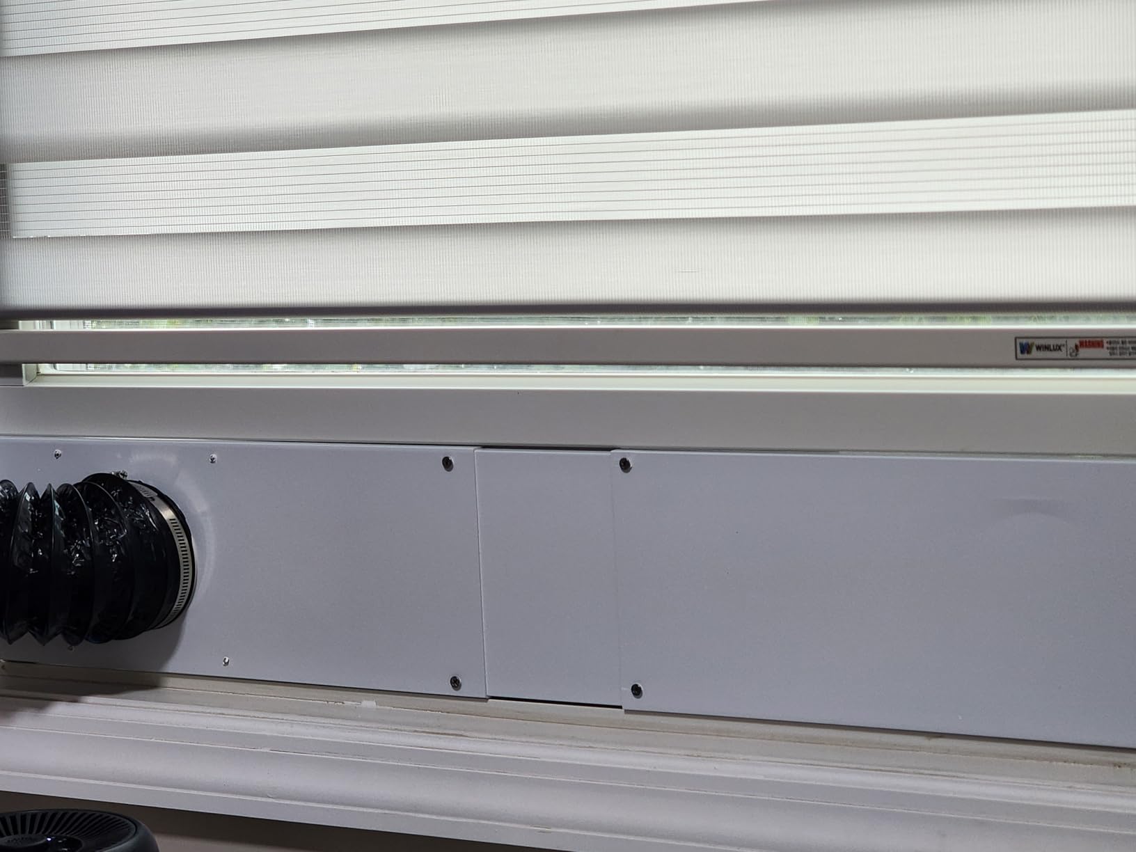 Daisypower Dryer Vent Window Kit, Adjustable Window Vent Kit with Outdoor Dryer Vent Cover, 4 Inch Hood for Exhaust Ventilation customer photo 1