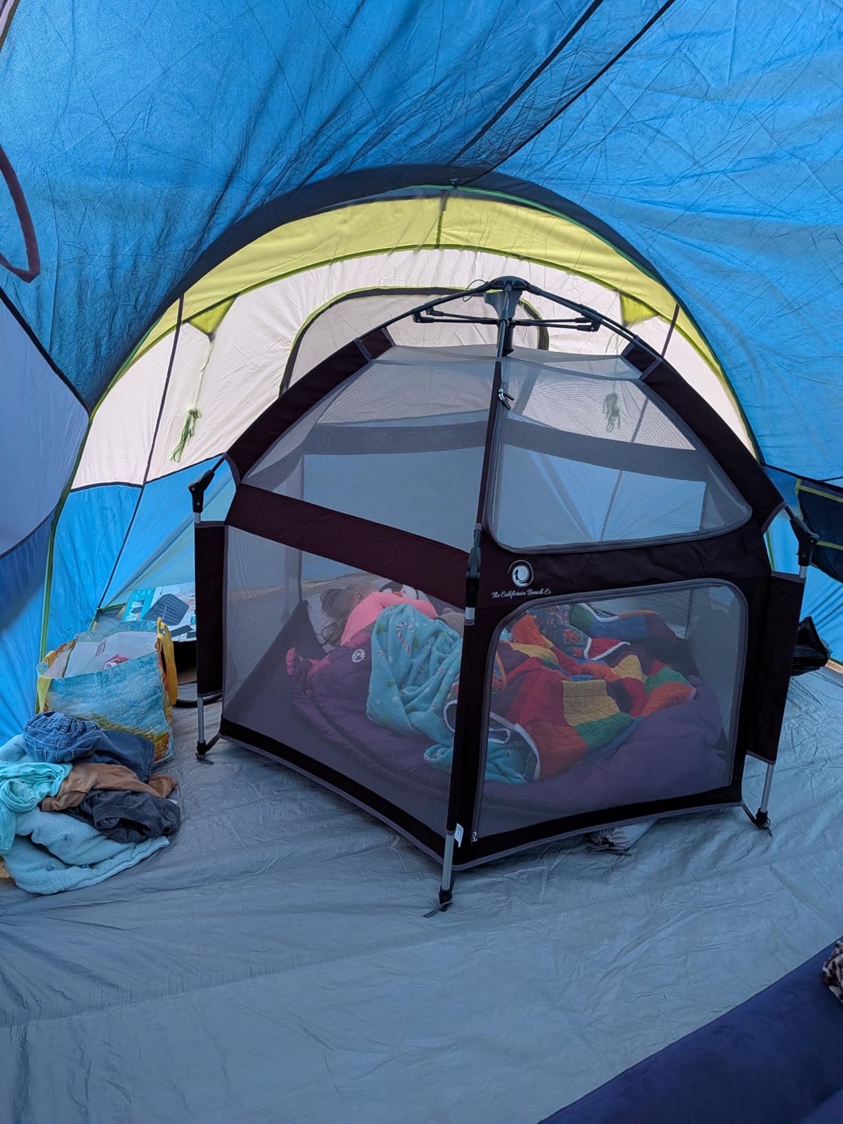 Pop 'N Go Baby Playpen, Portable Pack N Play with Canopy, Beach Tent Black customer photo 1