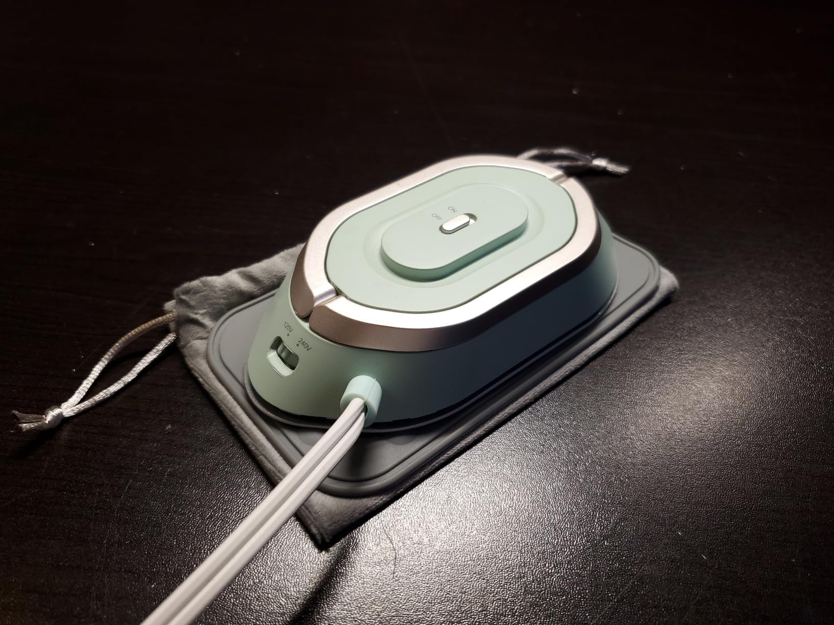 Newbealer Travel Iron Set, 100-240V Mini Dry Iron for Clothes (No Steam) customer photo 1