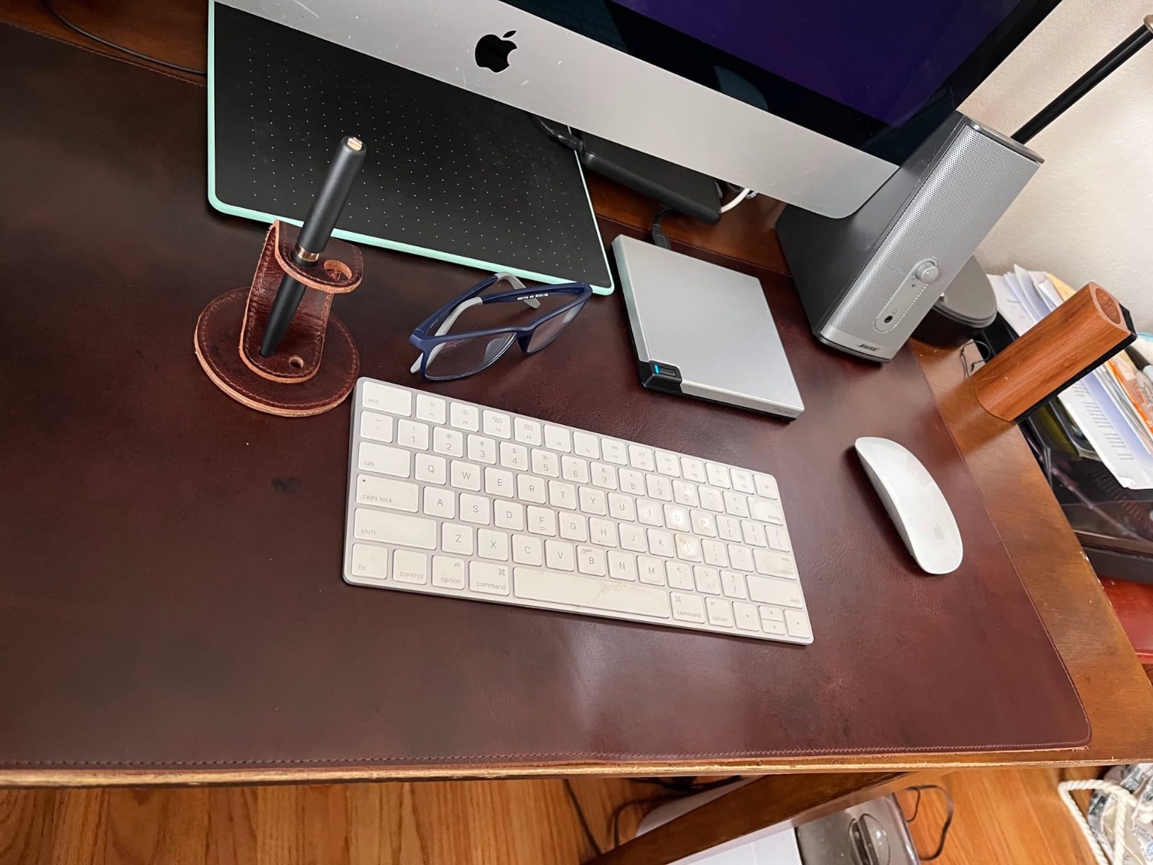 moonster 100% Full Grain Buffalo Leather Desk Pad with Ballpoint Pen & Pen Holder - 31 x 16 in Office Desk Mat, Large Mouse Pad, Non-Slip Desk Blotter, Laptop Table Protector, Desk Cover for Work customer photo 1