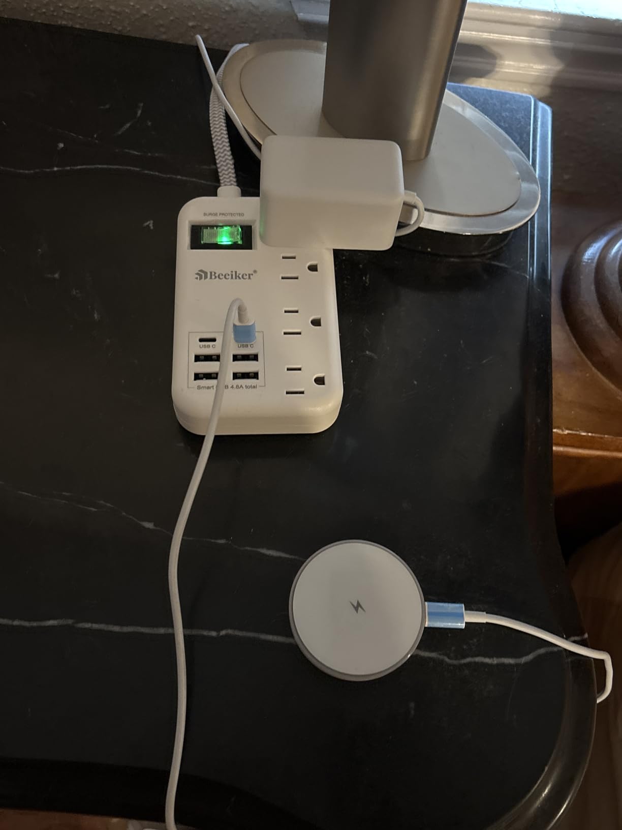 6 USB Travel Power Strip,4 Outlets,5Ft Extension Cord,Surge Protector,13A customer photo 1