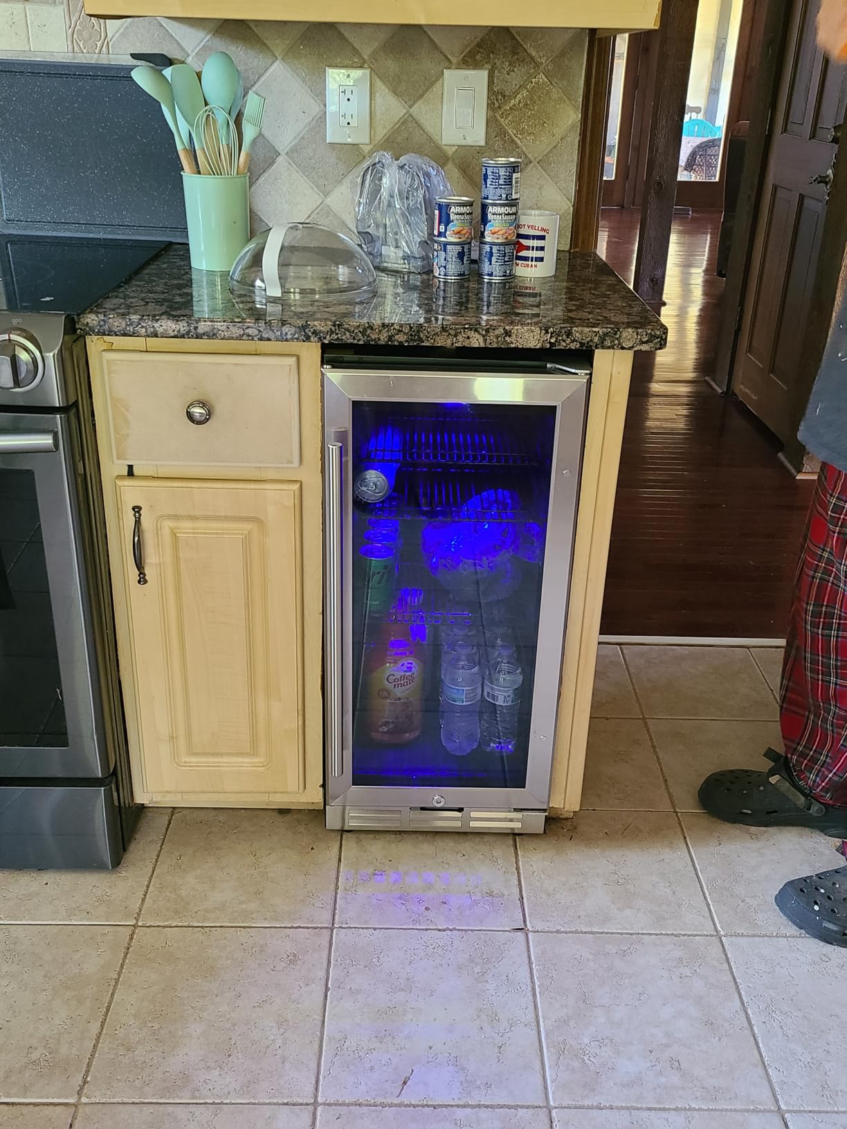 EUHOMY 15 Inch Beverage Refrigerator, 127 Can Under Counter Refrigerator customer photo 1