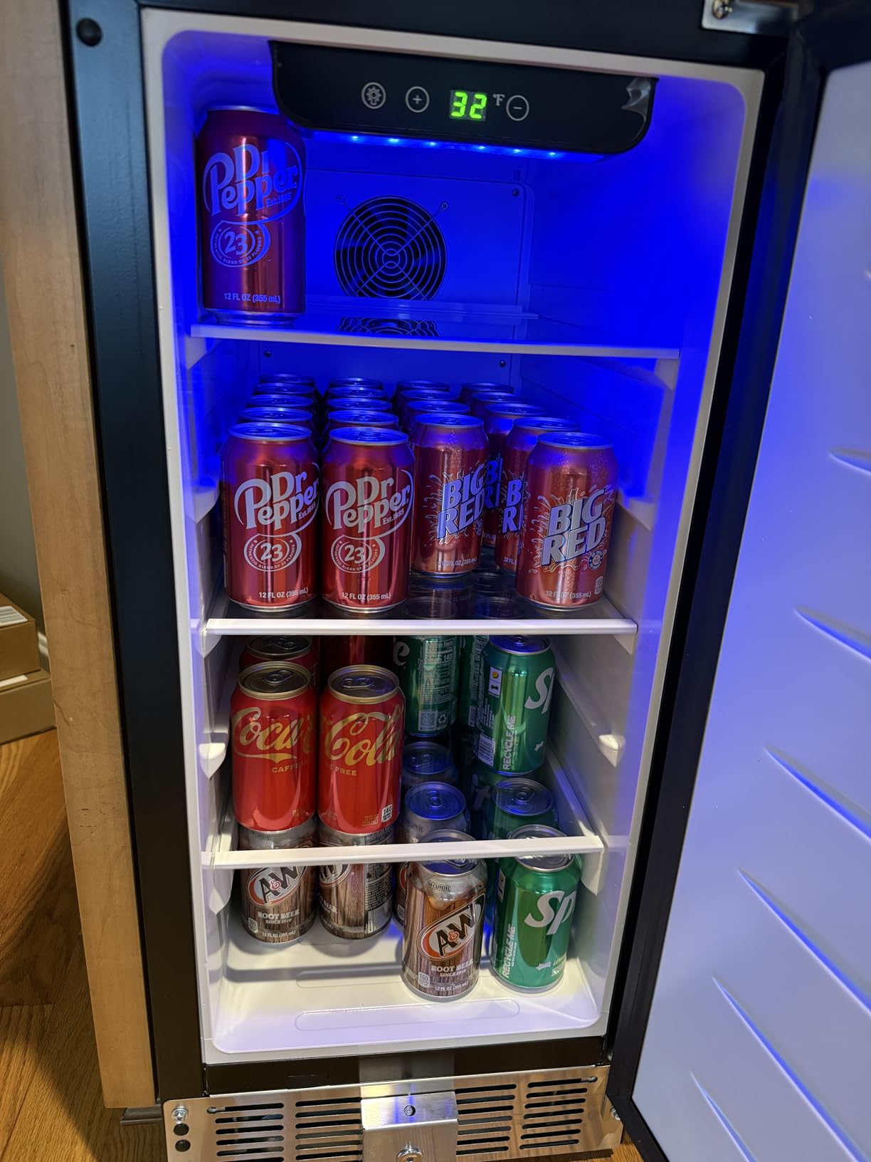 EUHOMY 15 Inch Beverage Refrigerator, 127 Can Outdoor Refrigerator customer photo 1