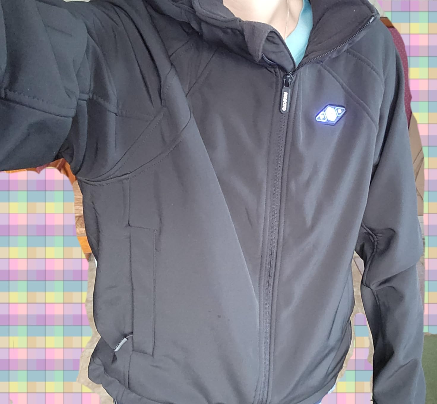 WASOTO Heated Jackets for Women 18400 mAh Battery Pack Water-Resistant Slim Fit with Detachable Hood Softshell Jackets customer photo 2