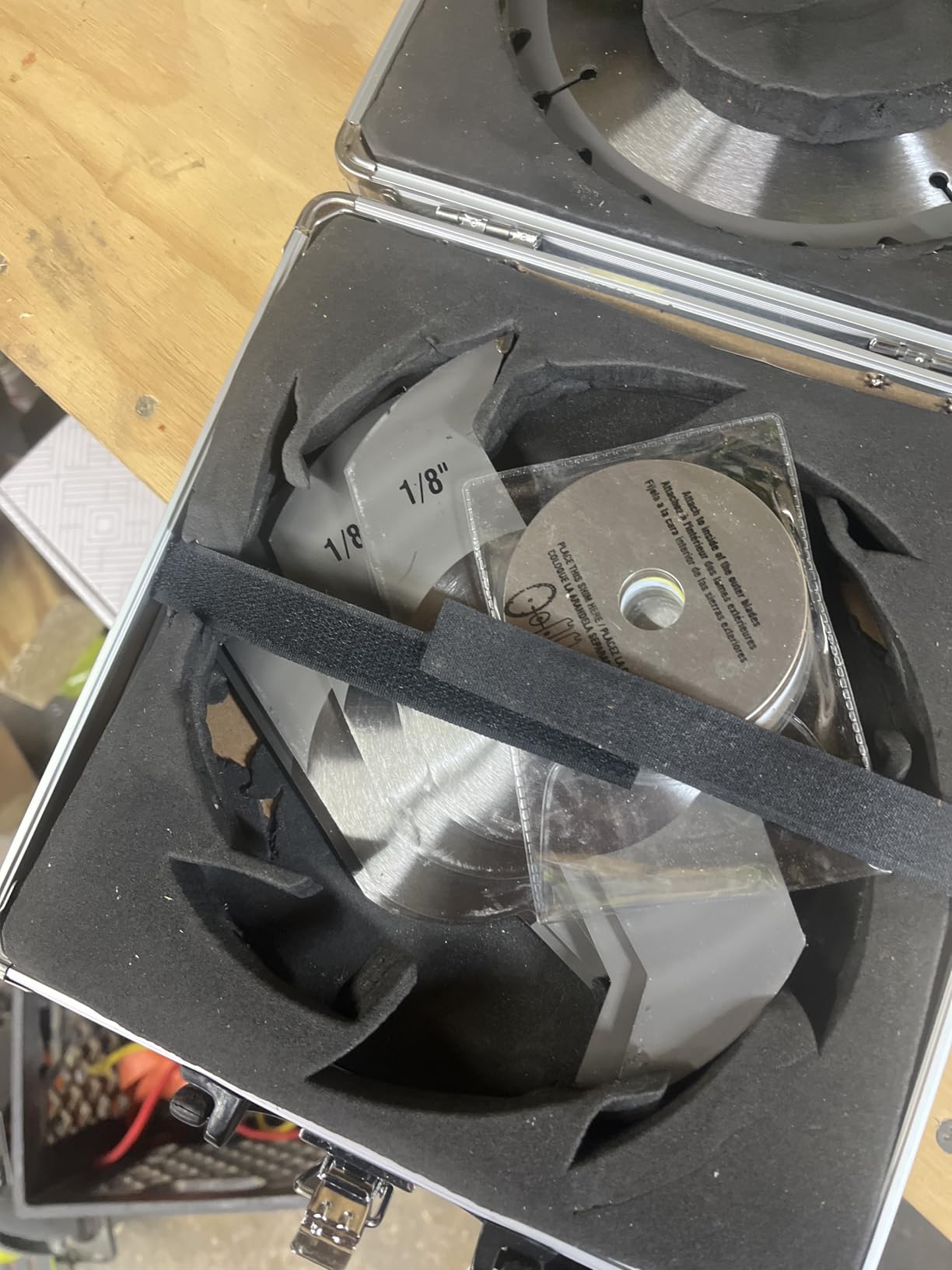 Dado Saw Blade Set, 8 Inch Stacking Dado Blade for Table Saws, 24 Tooth with 5/8 Inch Bore for Fine Finish Dados, Grooves and Rabbets, 23 Pieces customer photo 2
