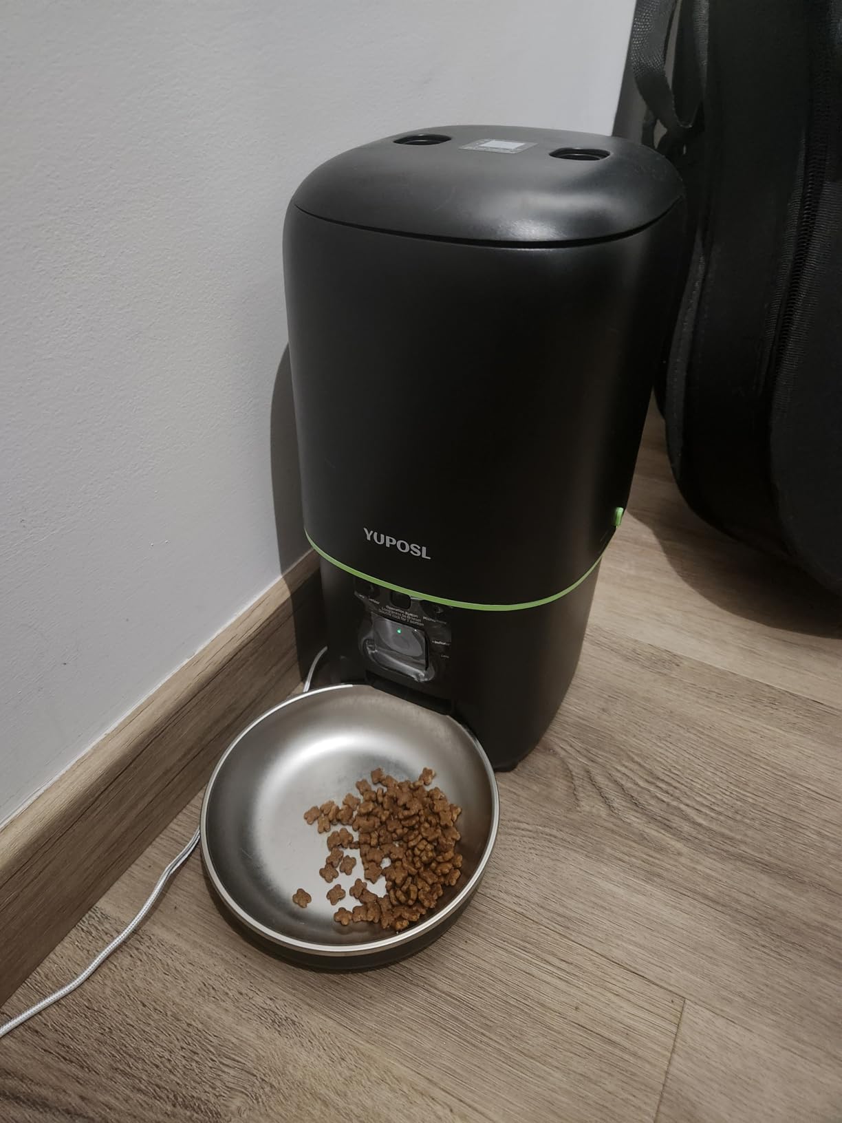Automatic Cat Feeder with Camera - 5G WiFi Auto Cat Food Dispenser, 1080P HD Video with Night Vision, 1-15 Meals, 1-99 Portions, 2-Way Audio, Keeps Food Fresh, Timed Pet Feeder Also for Dogs customer photo 2