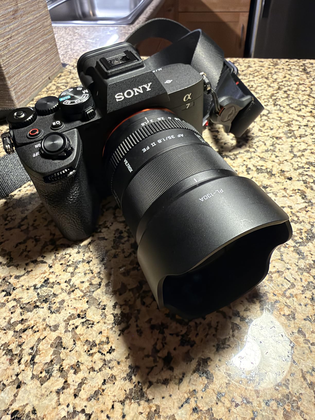 VILTROX 20mm F2.8 FE Full Frame E-Mount AF Lens Super Wide Angle for Sony E Mount customer photo 1