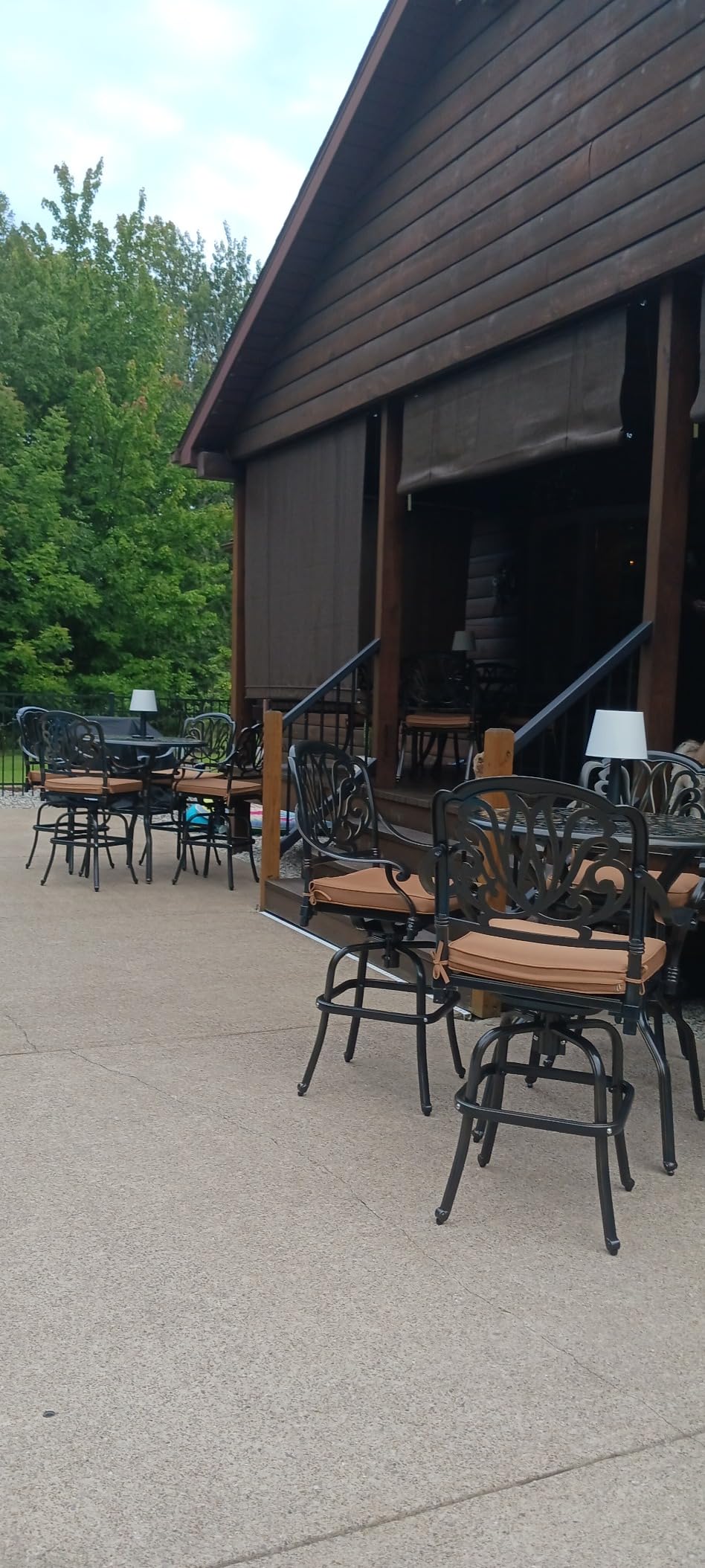 VIVIJASON 5-Piece Patio Swivel Bar Stools Set, All Weather Cast Aluminum Outdoor Bar Height Bistro Set with 4 Cushioned Bar Chairs & 38.5