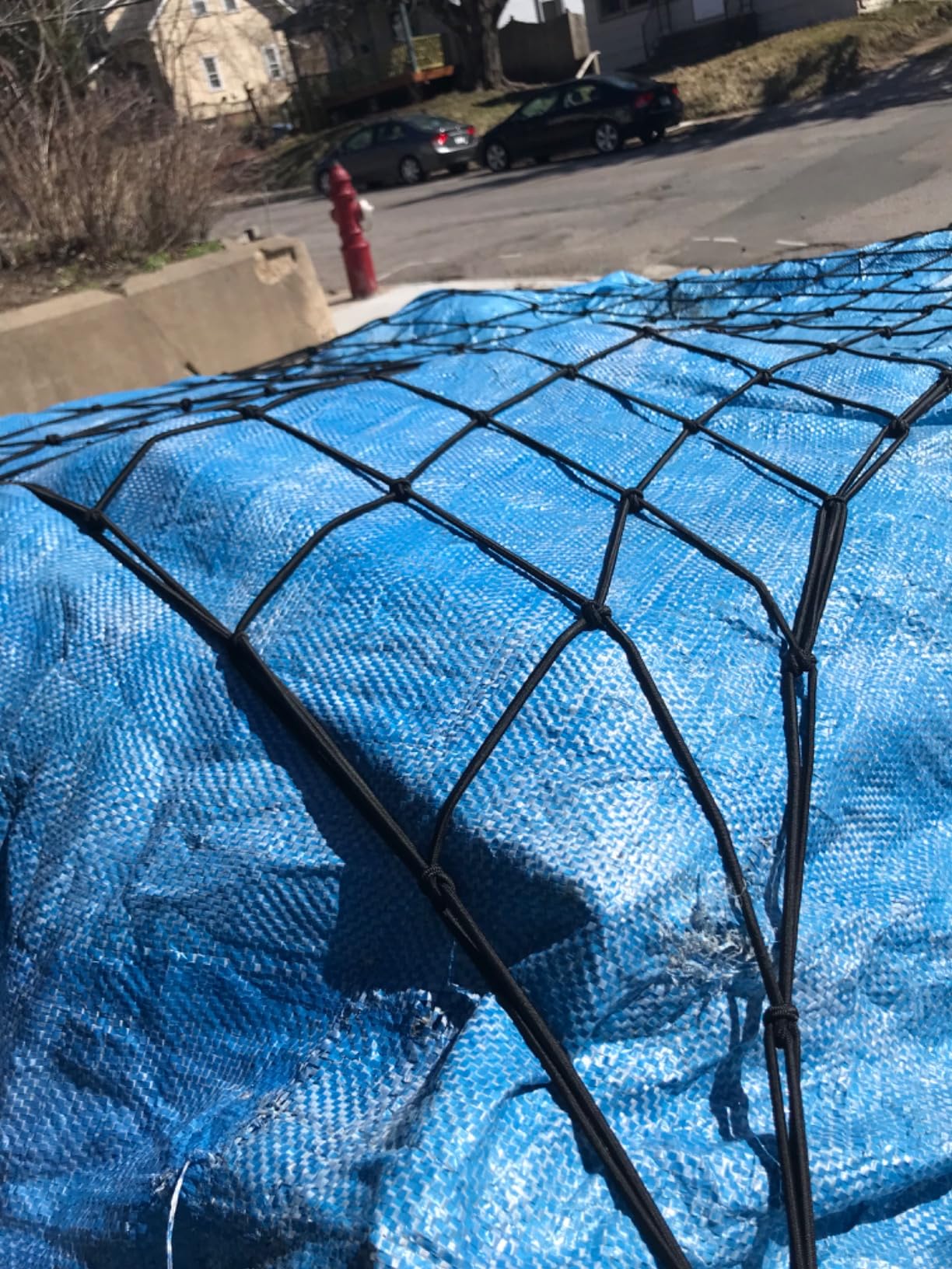 Suu66 Heavy Duty Cargo Net for Pickup Truck Bed - 5' x 7' Stretches to 15' x 21' - Sturdy Latex Bungee Net Mesh - with 12 Metal Carabiners customer photo 2