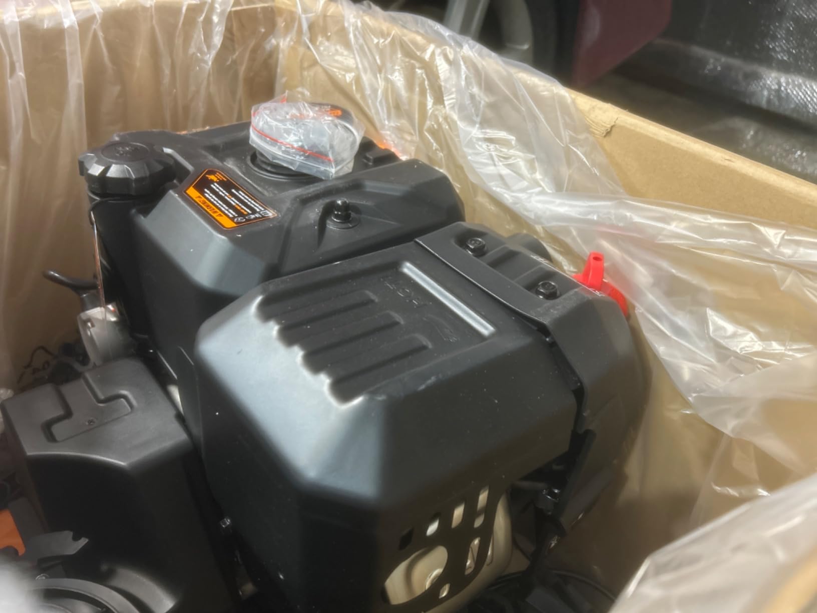 WEN 24-inch 209cc Two-Stage Self-Propelled Gas-Powered Snow Blower with Electric Start (SB209E) customer photo 1