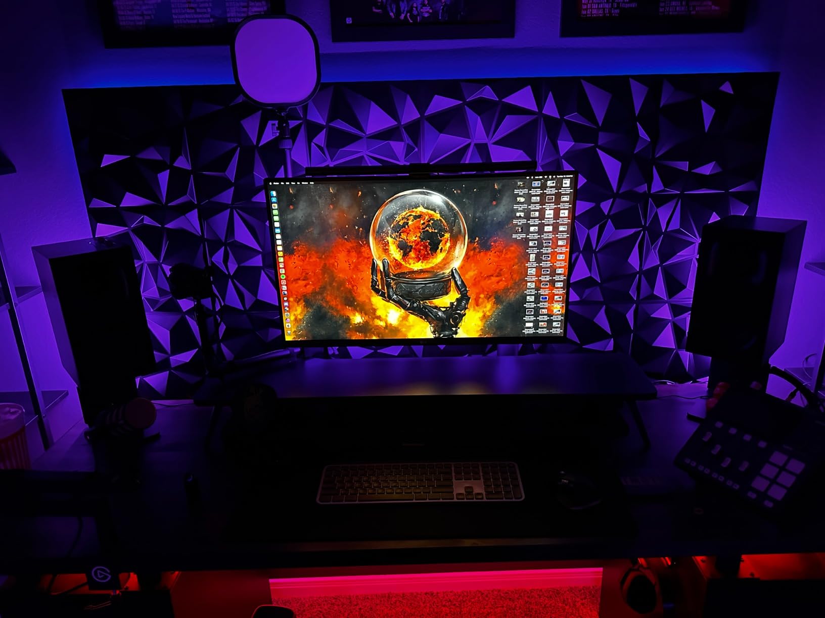 Quntis Monitor Light Bar with Remote, 20.1'' Dual Light Screen Light Bar, Sliding Weighted Clip Fit for All Screens, Adjustable Stepless Dimming, Eye Caring No Glare Gaming Work Desk Lamp, Gray customer photo 2
