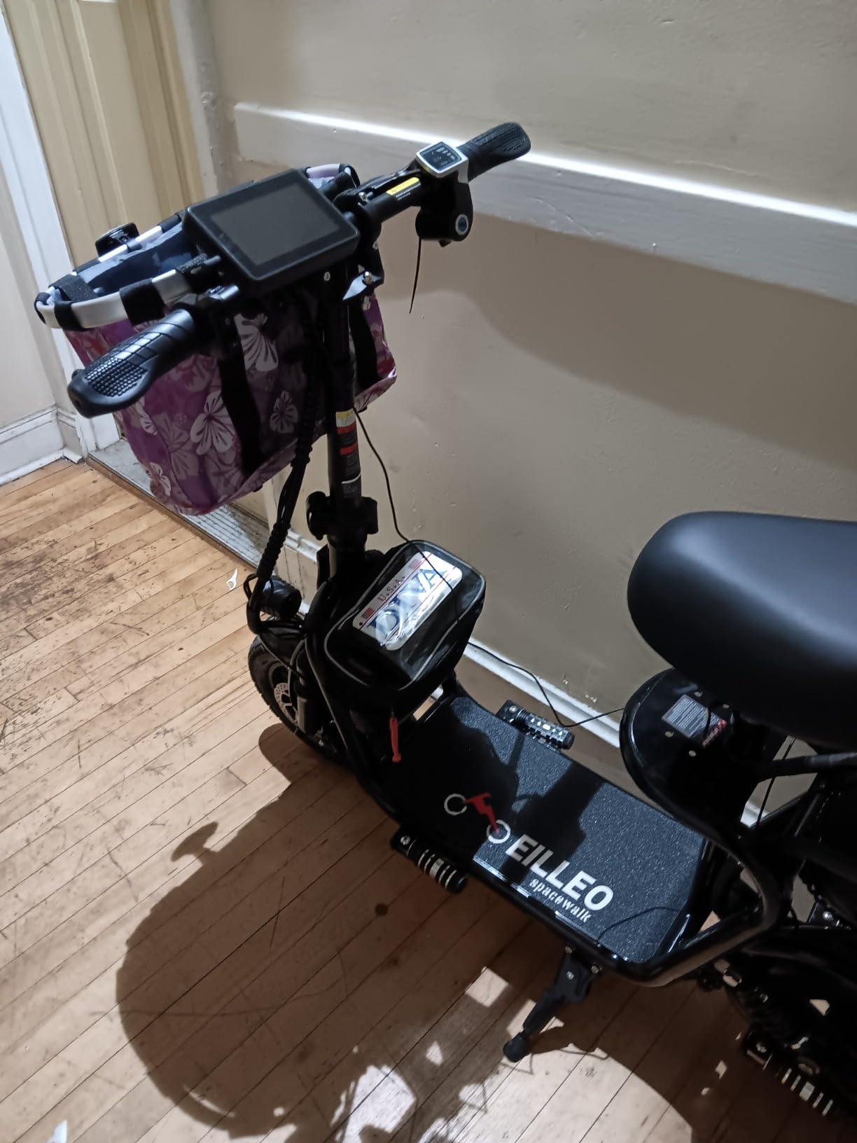 EILLEO Electric Scooter with Seat for Adult, 48V 750W 18.75mph e Scooters customer photo 1