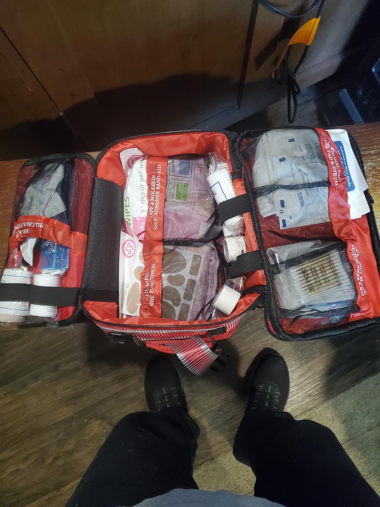 Gevoke Professional 500 Piece Emergency First Aid Kit for Home, Car customer photo 1