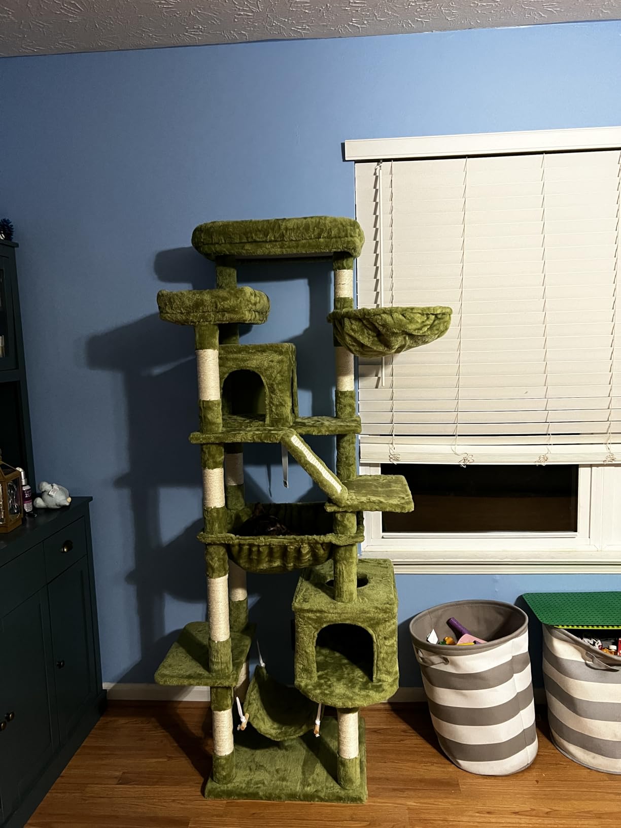 Heybly Cat Tree, 71-Inch-Tall Tower for Indoor Cats with 2 Perches HCT034G customer photo 2